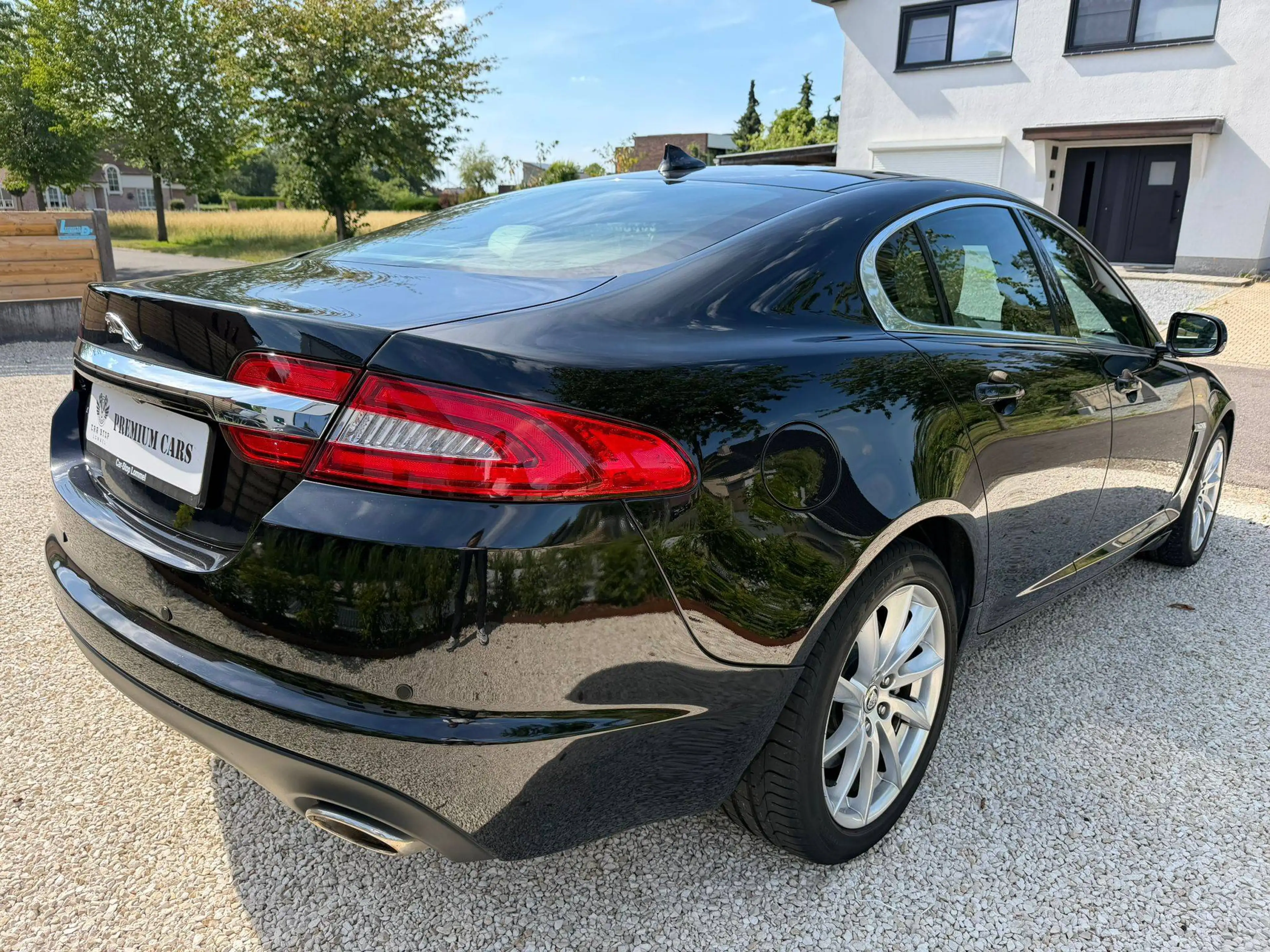 Jaguar XF XF 2.2 D Unieke staat! 1 Jaar Garantie! — photo 11