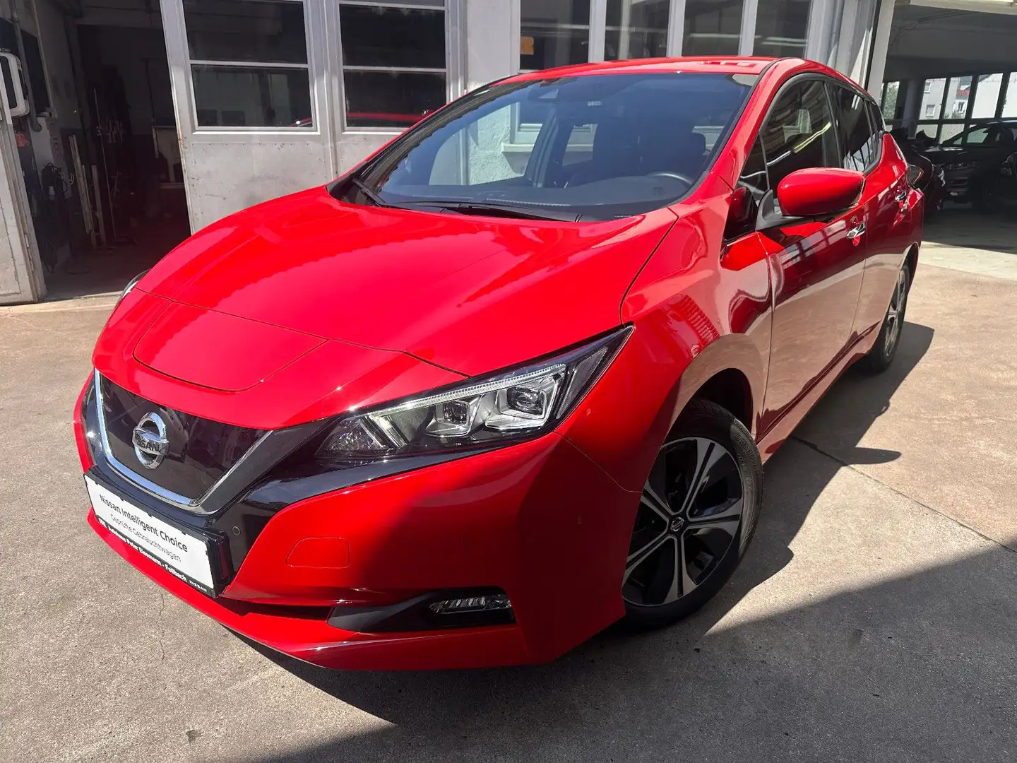 Nissan Leaf 62 Kw/H e+ Tekna Rot - 1