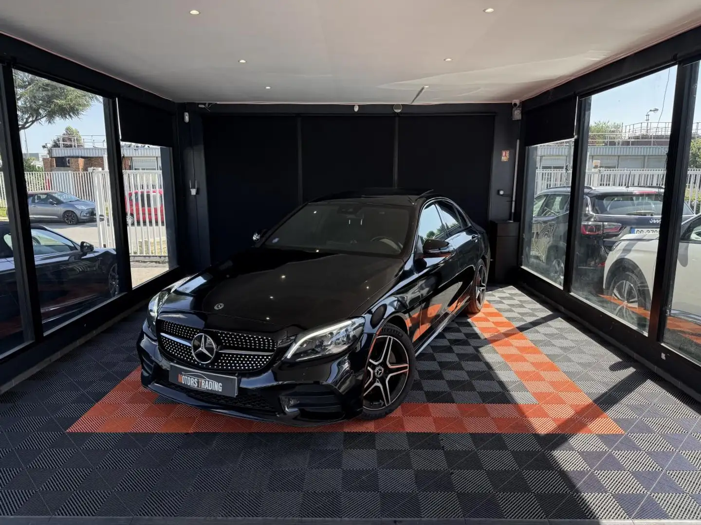 Mercedes-Benz C 30 AMG C 300 e - BVA 9G-Tronic BERLINE - BM 205 AMG Line - BVA PHASE 2 Schwarz - 1