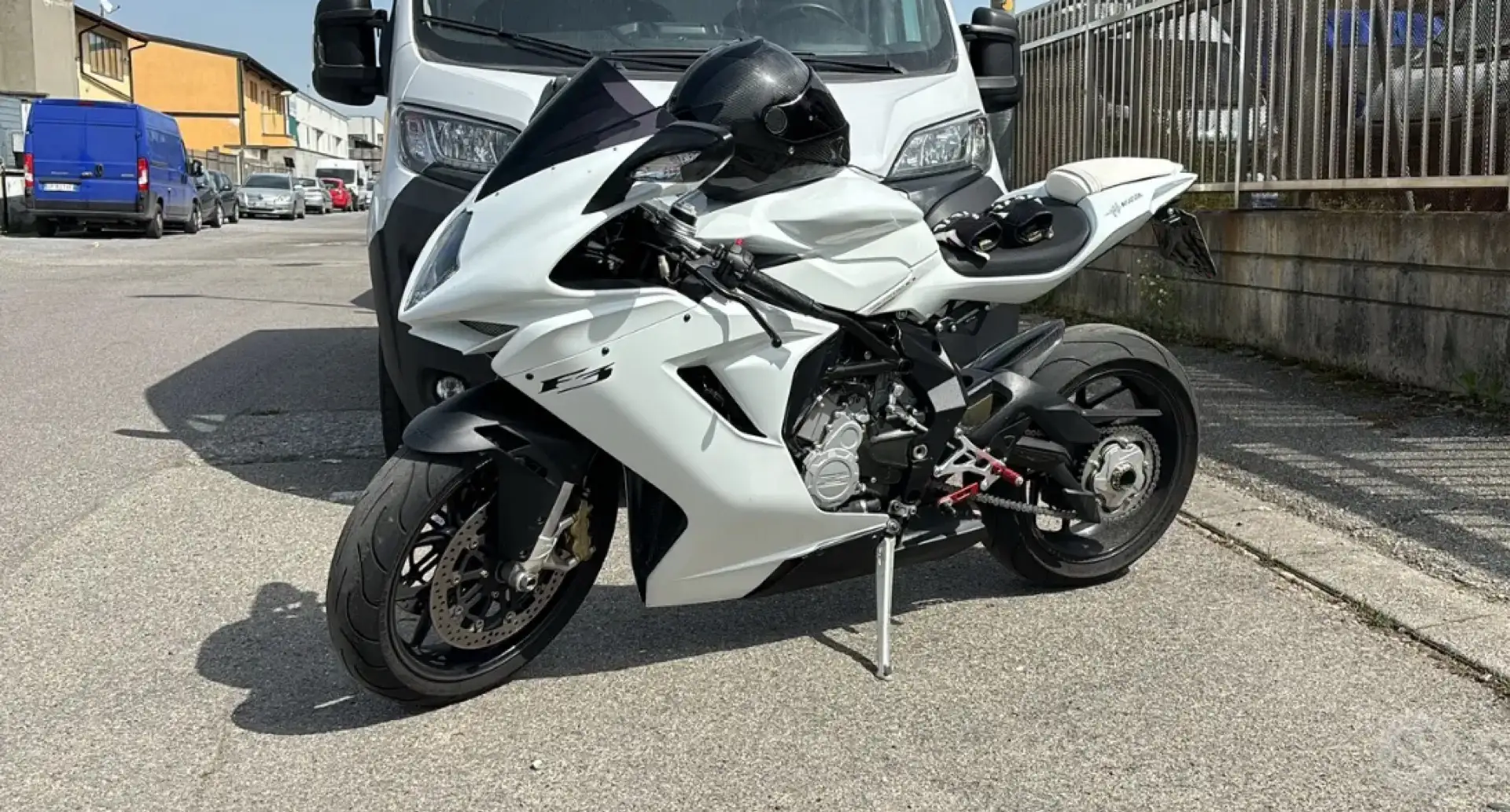 MV Agusta F3 675 - 2