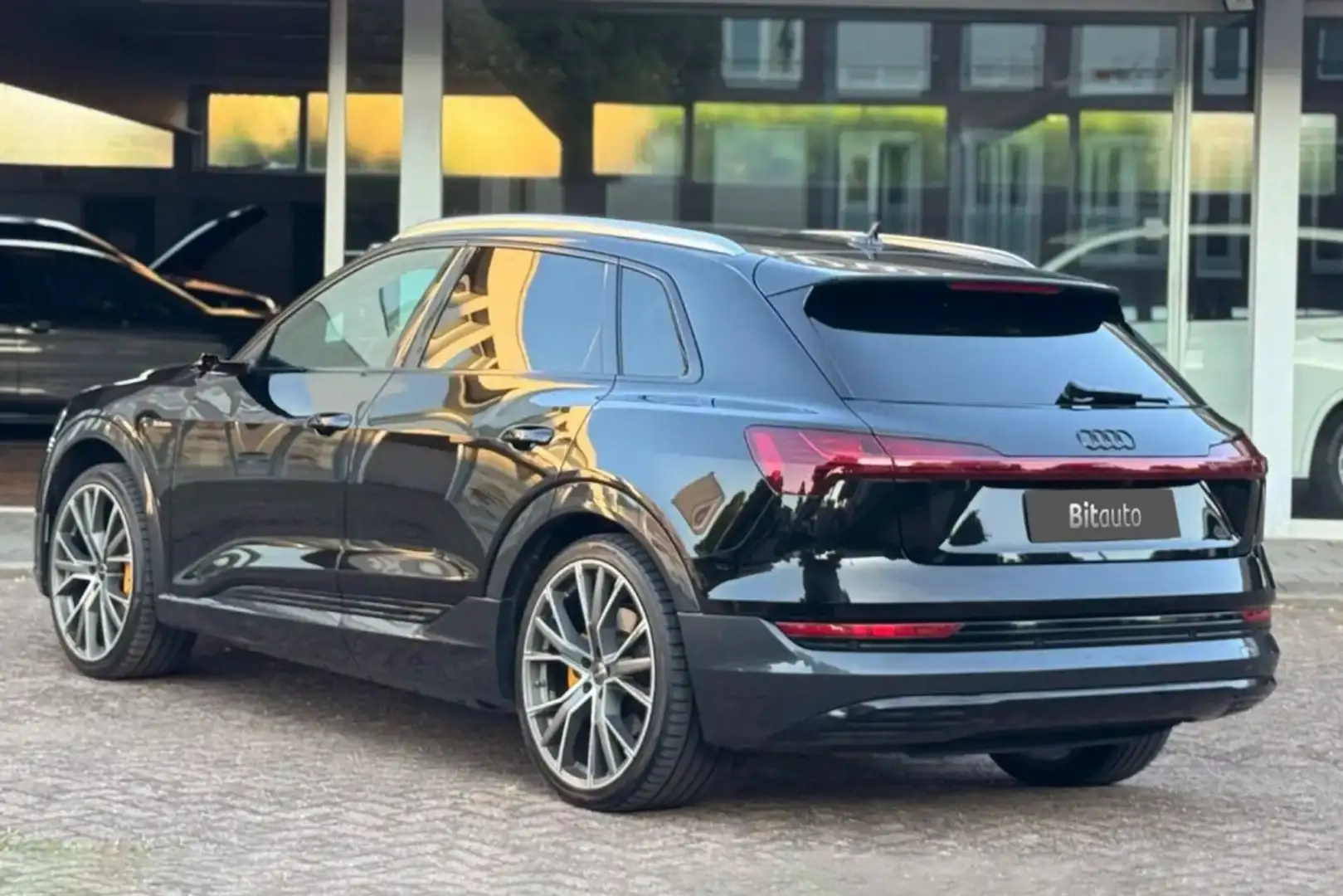 Audi e-tron 55 quattro Black line edition Negro - 2