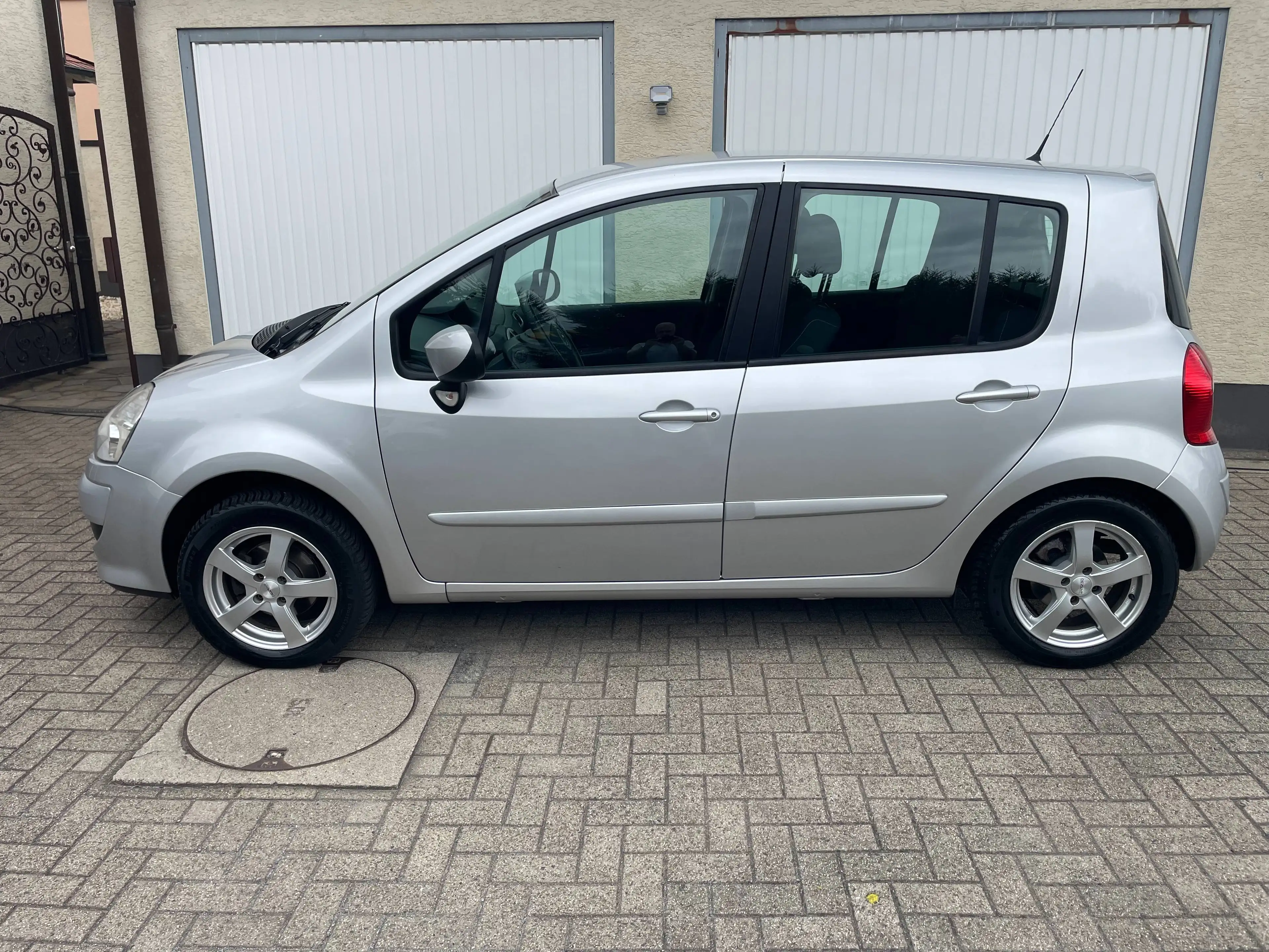 Renault Modus DYNAMIQUE 1HD ZAHNRIEMENSATZ NEU , KLIMA TEMPOMAT SHZ MFL ALU PDC — photo 3