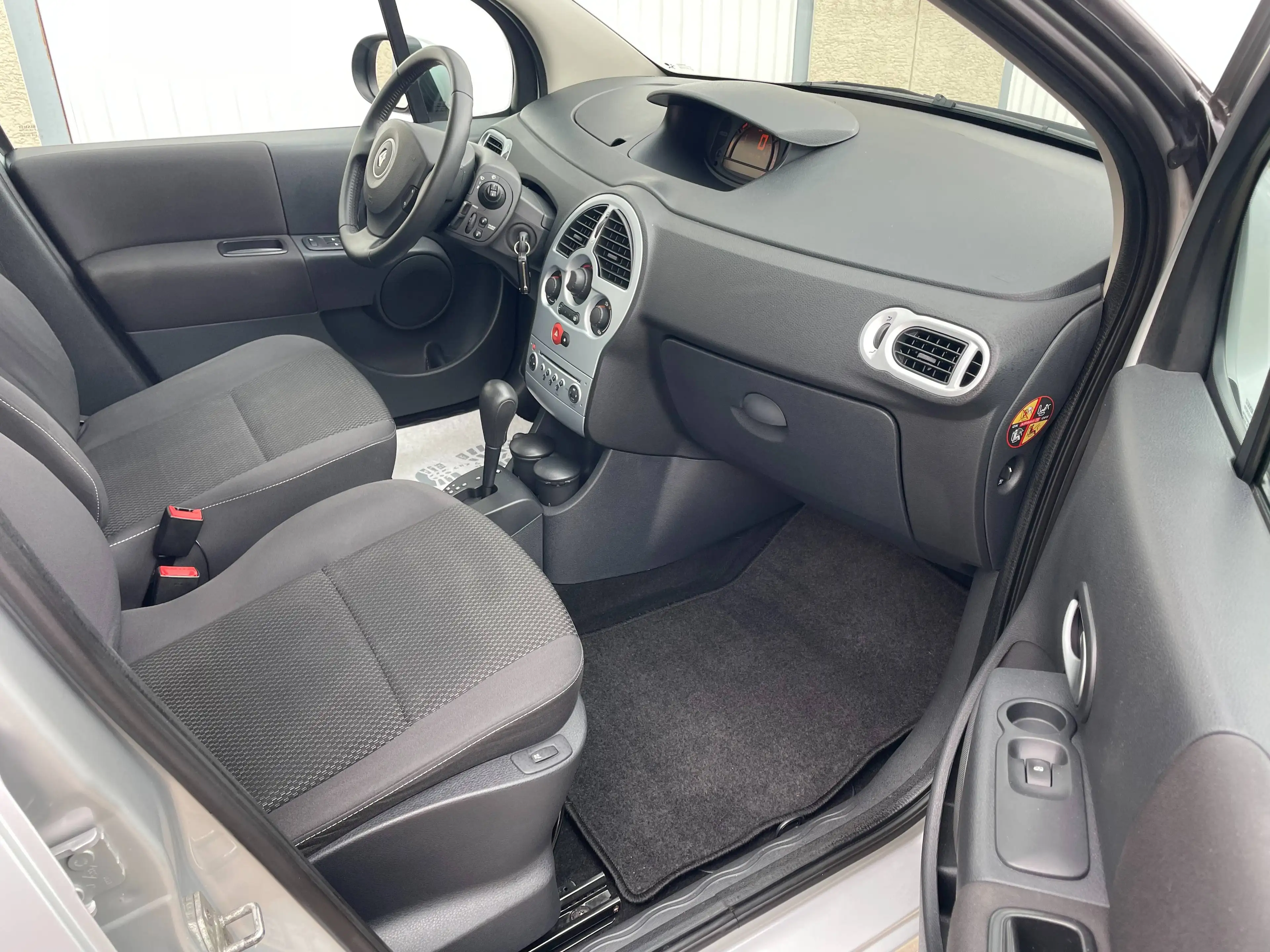 Renault Modus DYNAMIQUE 1HD ZAHNRIEMENSATZ NEU , KLIMA TEMPOMAT SHZ MFL ALU PDC — photo 12
