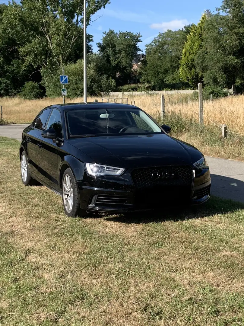 Audi A3 Sportback 1.4 TFSI Ambiente Noir - 2