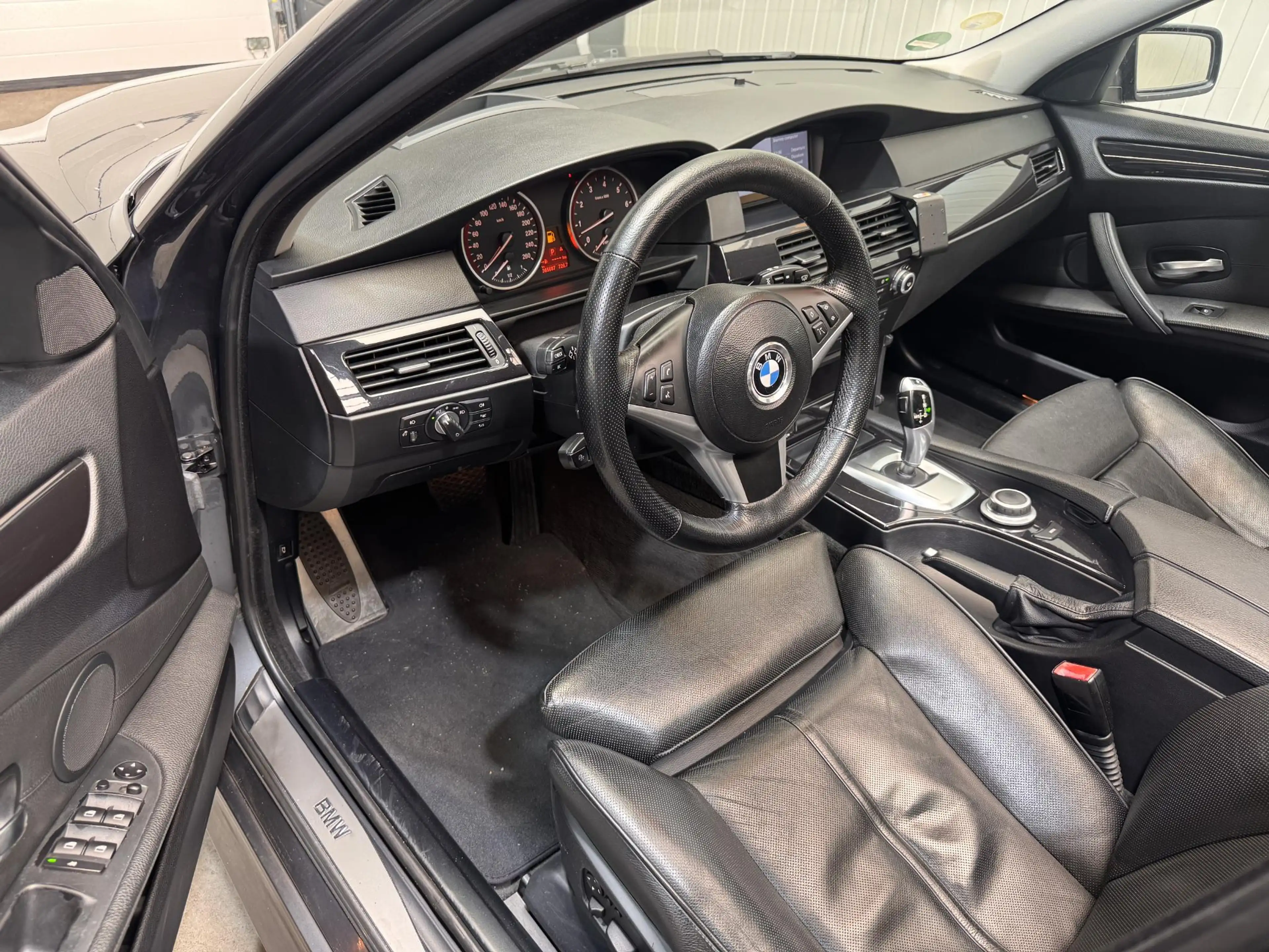 BMW 525 5-serie Touring 525xi High Executive ALLE OPTIES H — photo 10
