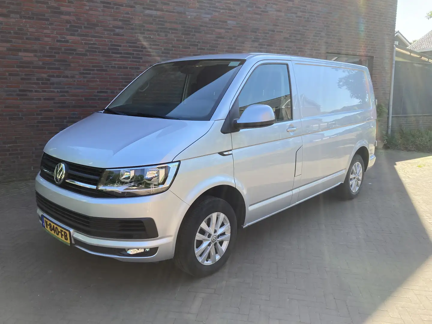 Volkswagen Transporter Volkswagen Transporter T6 2.0 TDI - 1