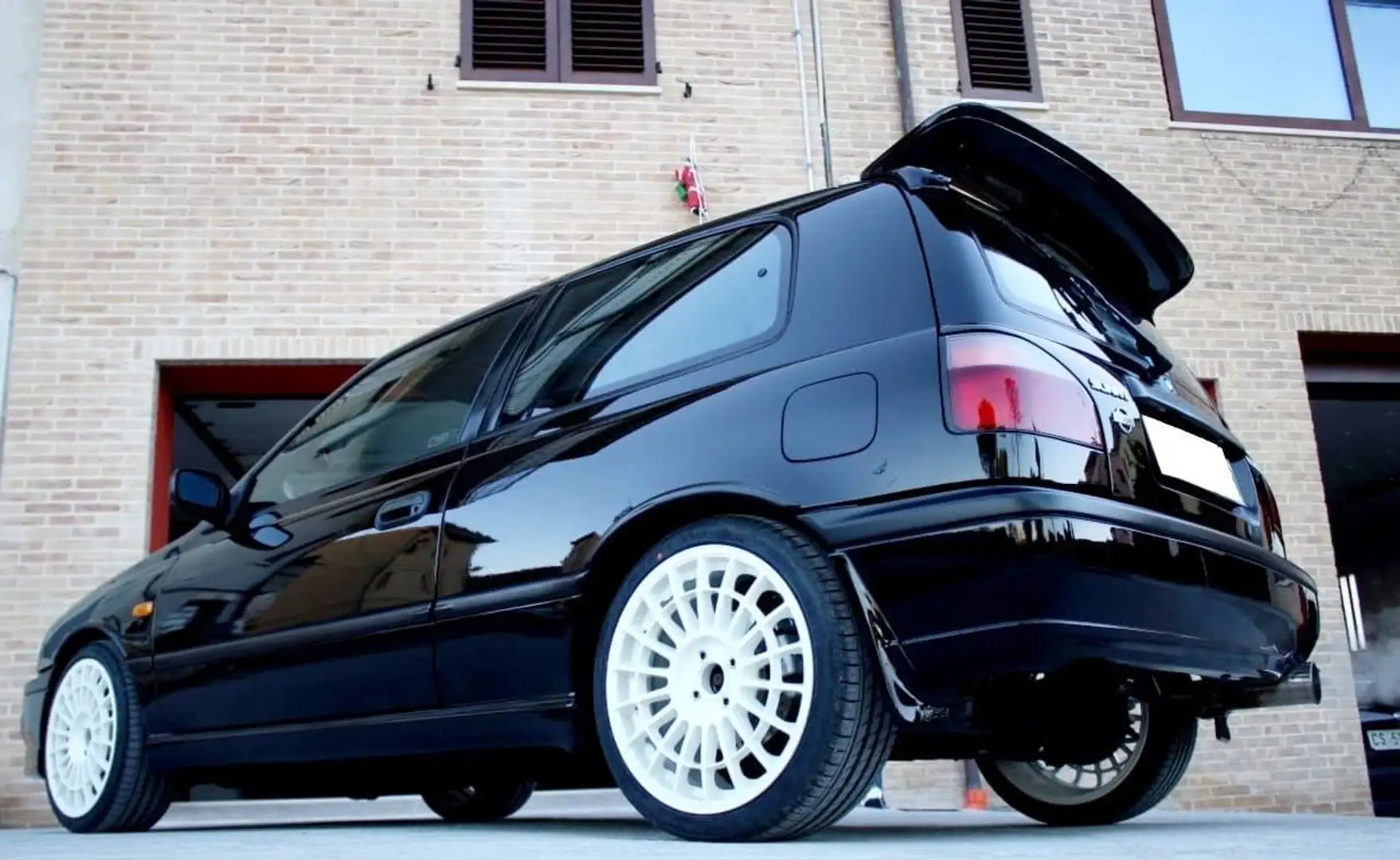 Nissan Sunny 2.0 GTi-R cat. - 1