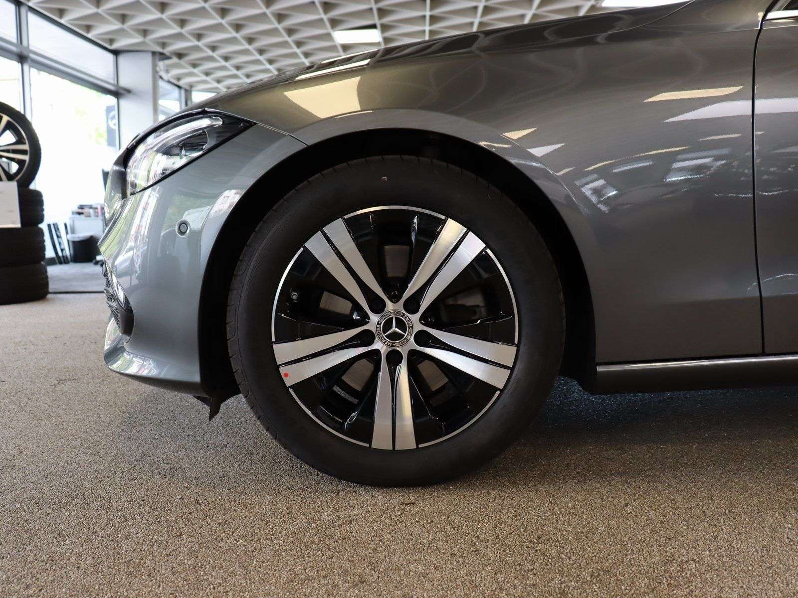 Mercedes-Benz C 220