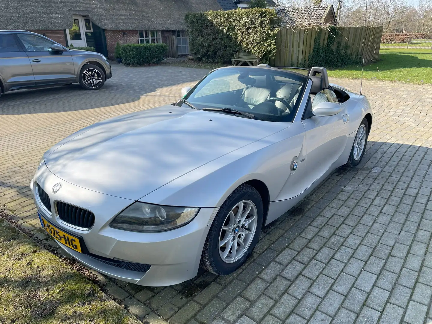 BMW Z4 BMW Z4 2.5i 6 cilinders Zilver - 1