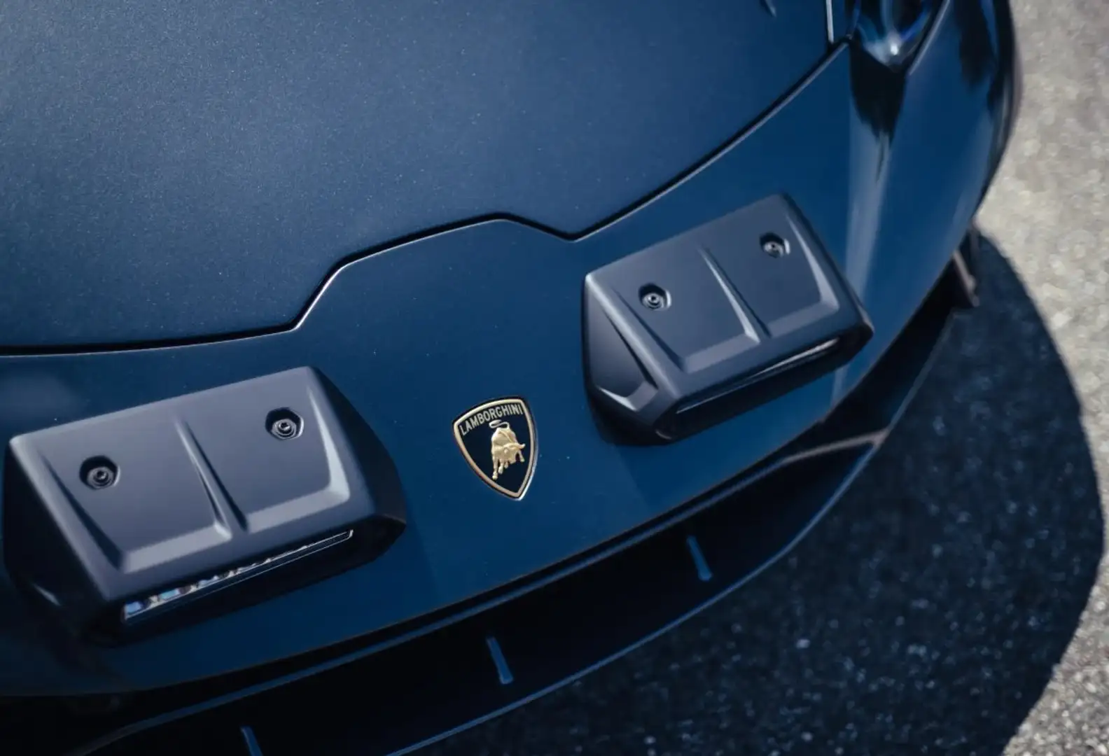 Lamborghini Huracán Sterrato Gris - 1