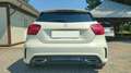 Mercedes-Benz A 180 d Automatic Premium AMG EURO 6 Wit - thumbnail 4