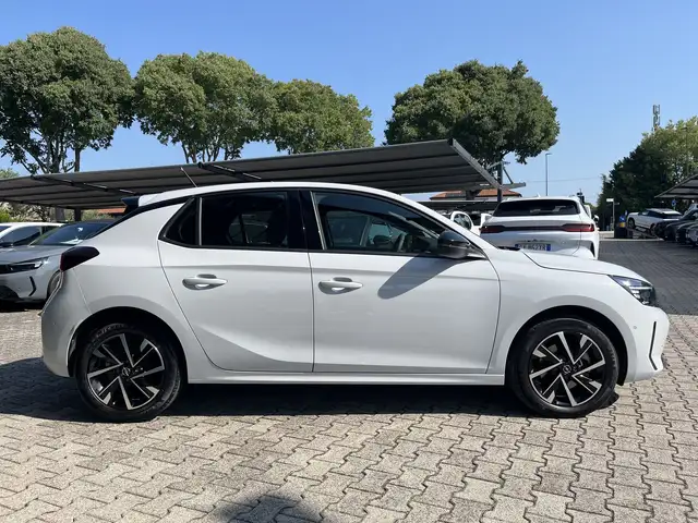 Opel Corsa view 4