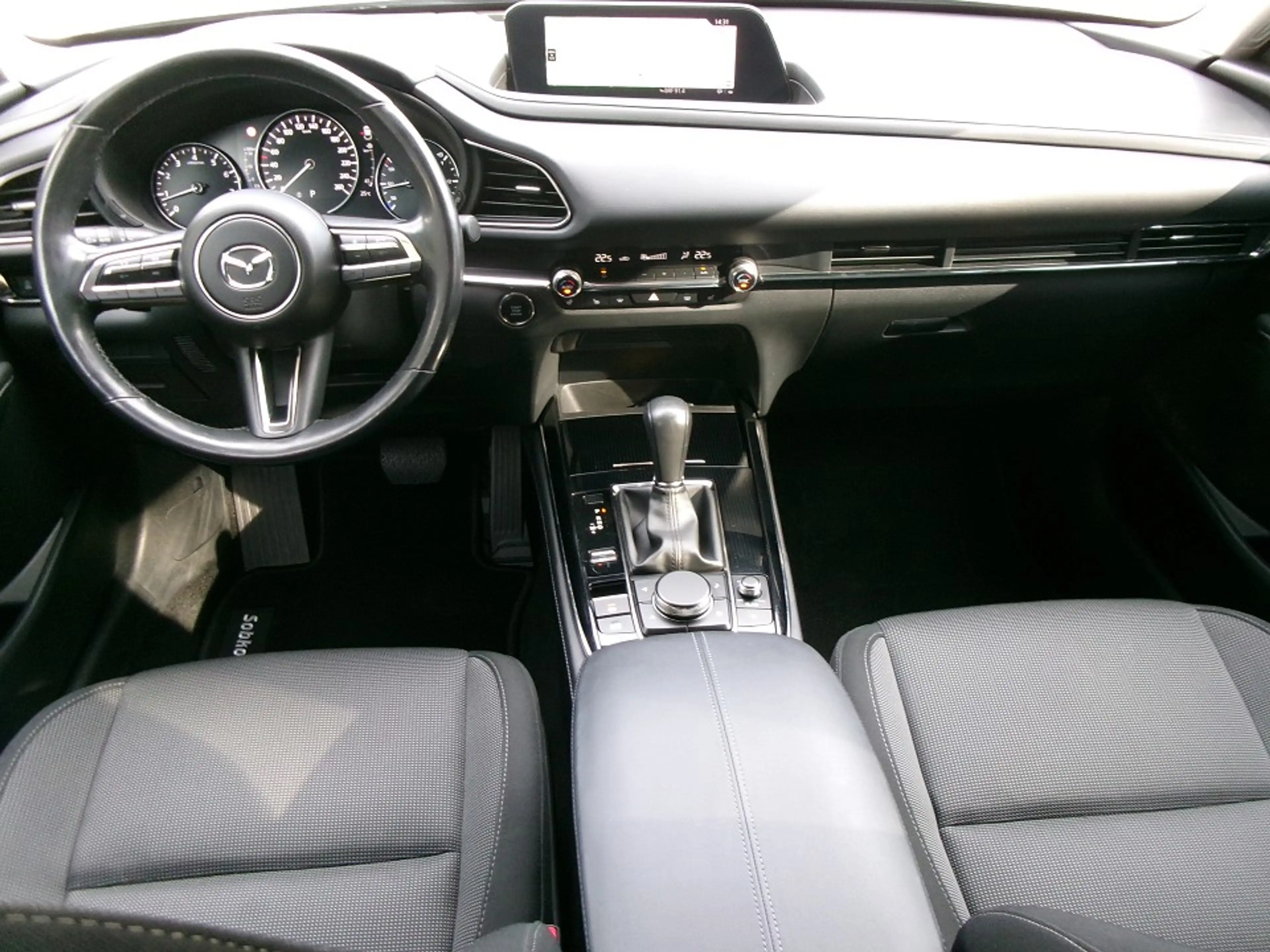 Mazda CX-30 SKYACTIV-G 2.0 M Hybrid Selection 2WD — photo 9