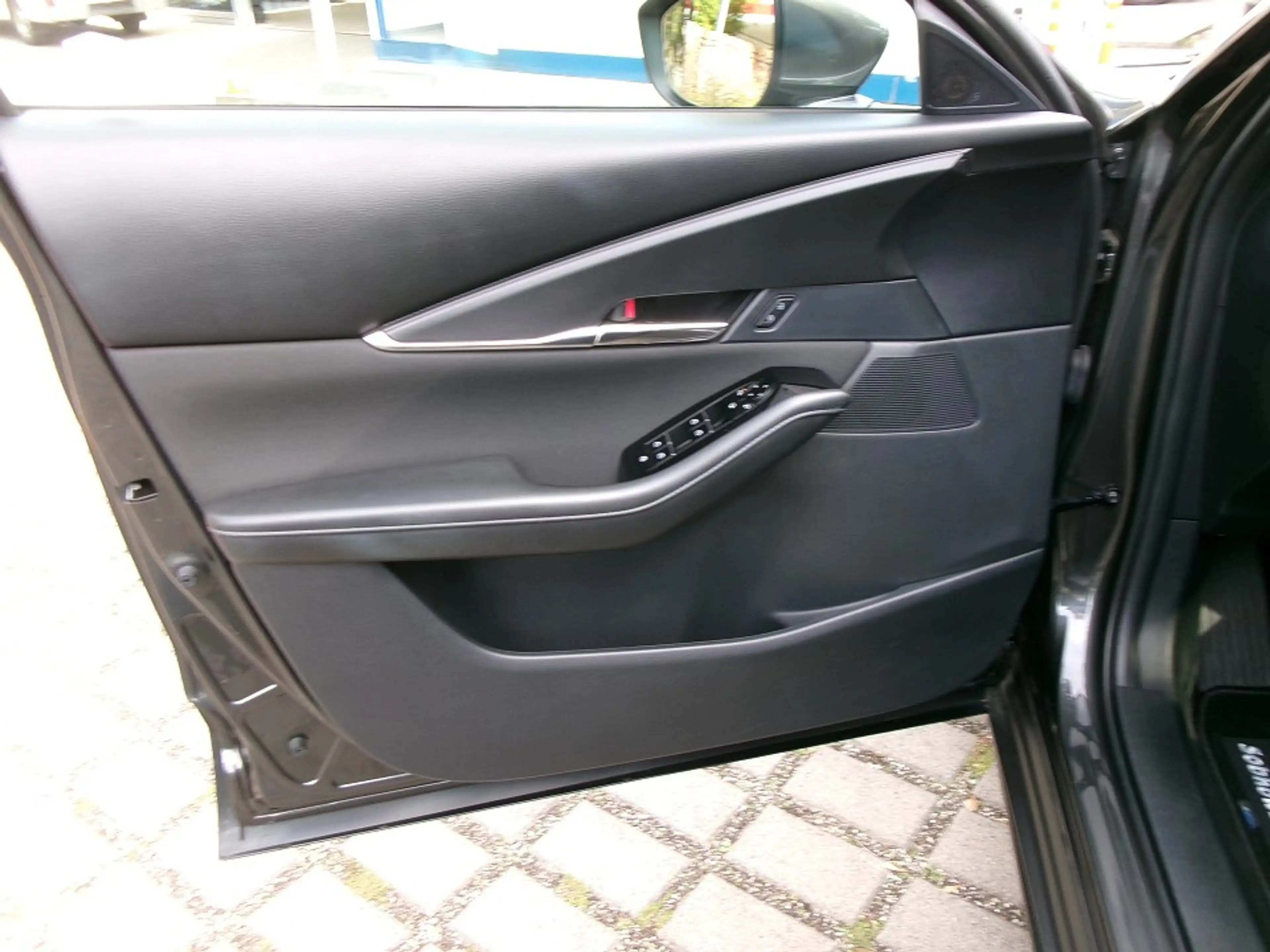 Mazda CX-30 SKYACTIV-G 2.0 M Hybrid Selection 2WD — photo 7