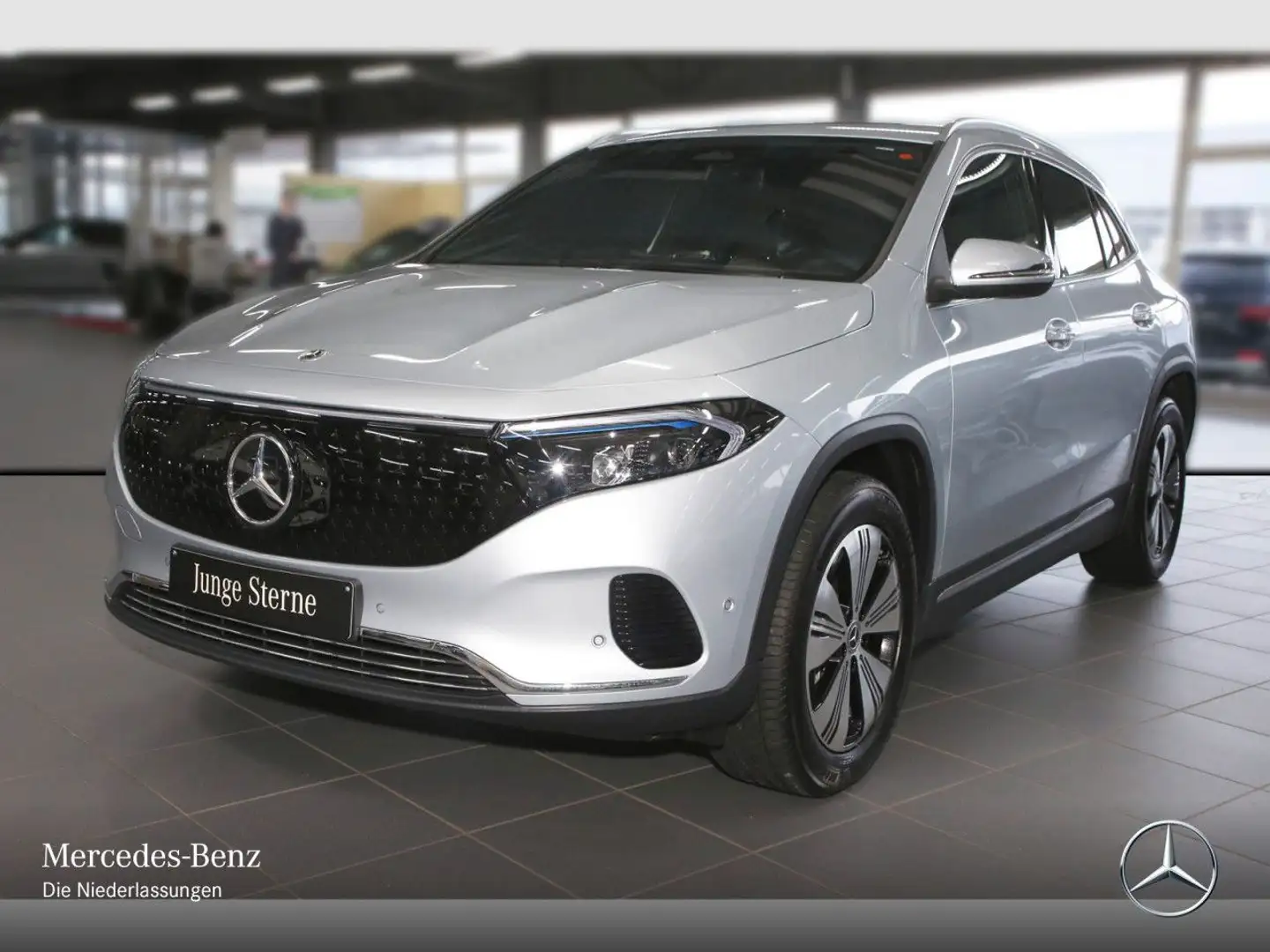 Mercedes-Benz EQA 300 4M PROG+ADVANCED+KAMERA+SPUR Silber - 2