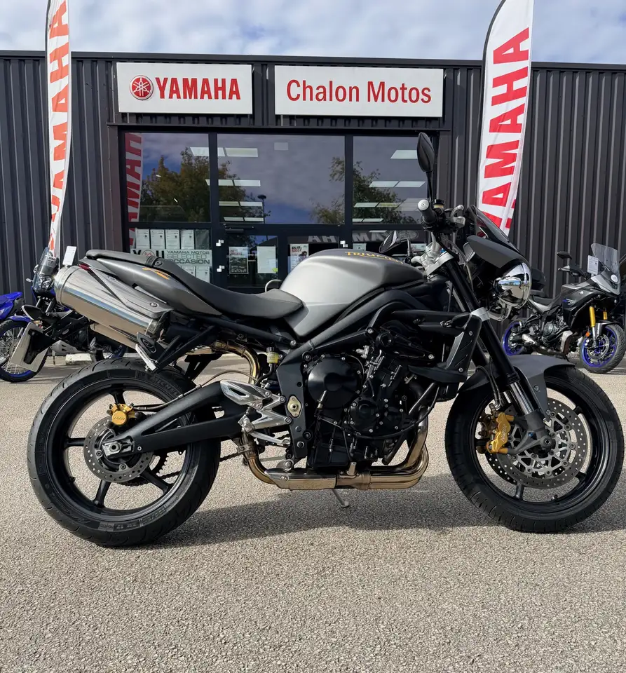 Triumph Street Triple 675