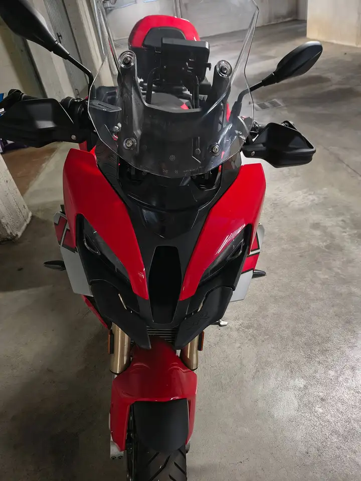BMW M 1000 XR