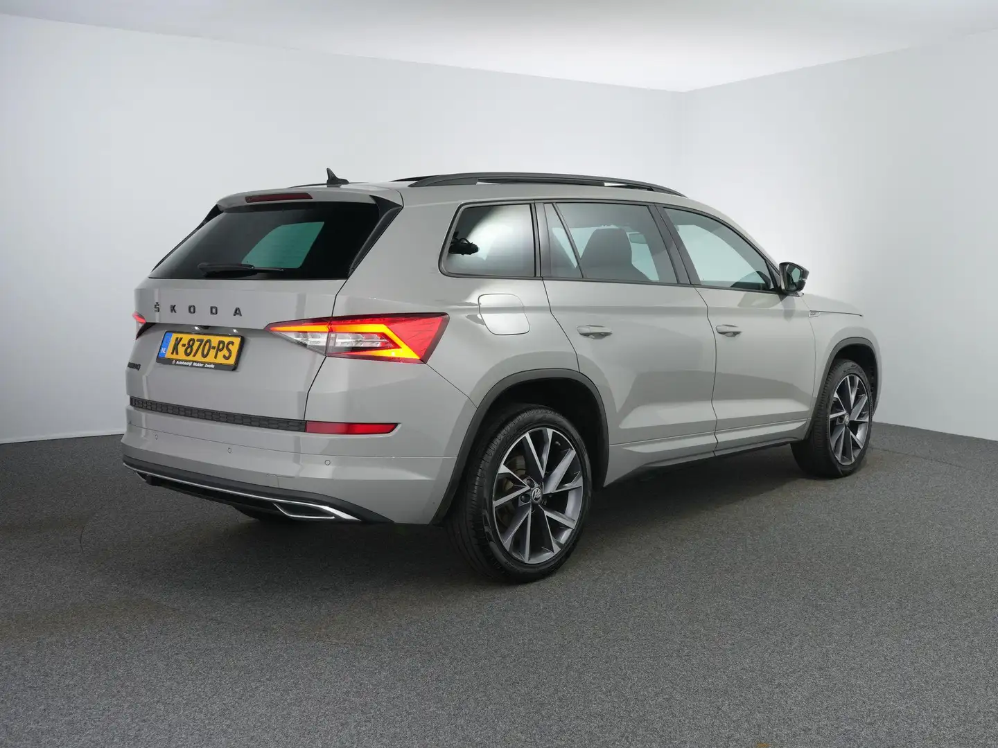 Skoda Kodiaq 1.5 TSI Sportline Business | Pano | Canton | Carpl Grijs - 2