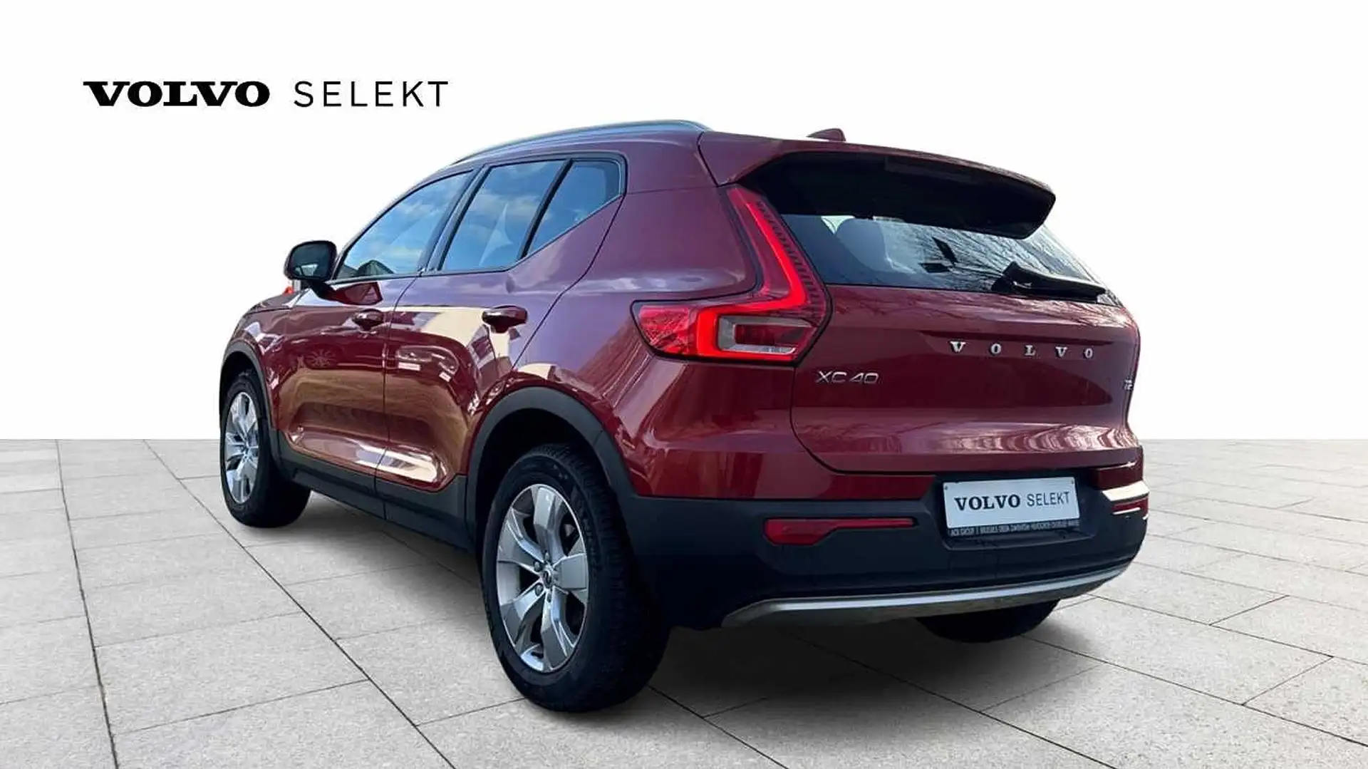 Volvo XC40 Momentum Pro, T2 (manual) Rood - 2