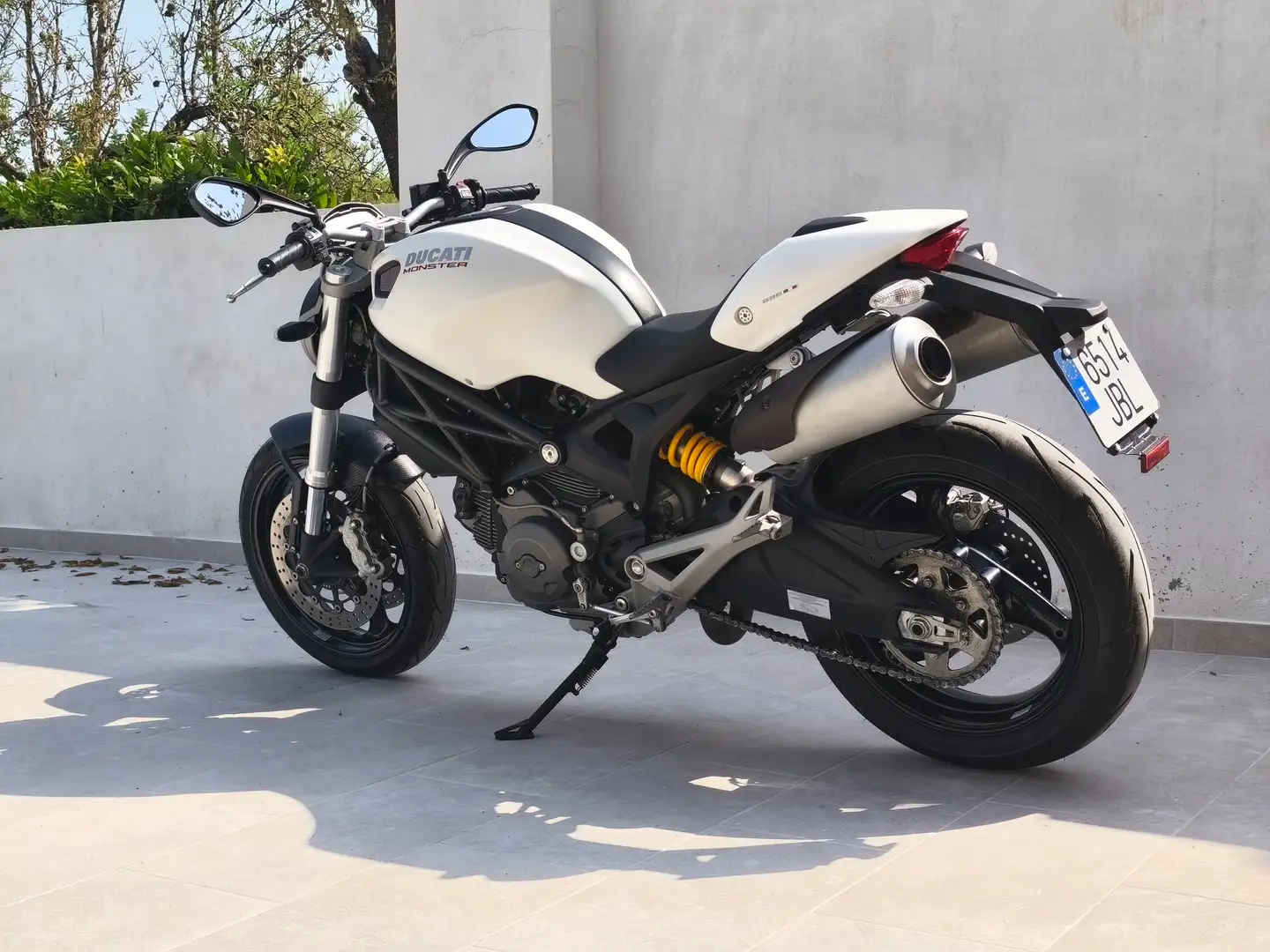 Ducati Monster 696 Plus abs Blanco - 2