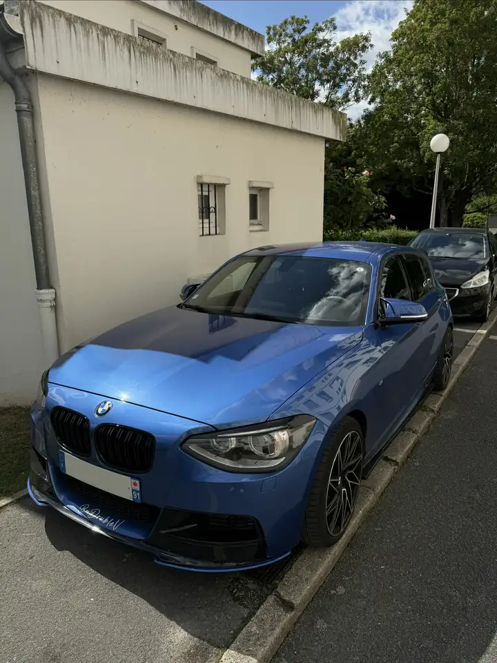 BMW 116 116D CH SPORT — photo 1 of 3
