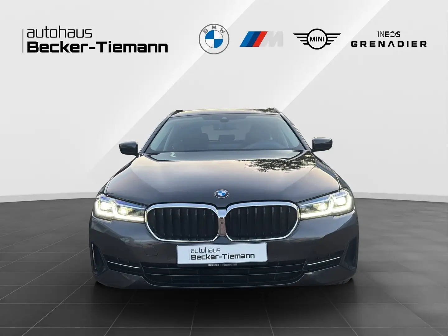 BMW 520 d Touring | Laser | AHK | Pano.Dach | Komfortzg. | Grau - 2