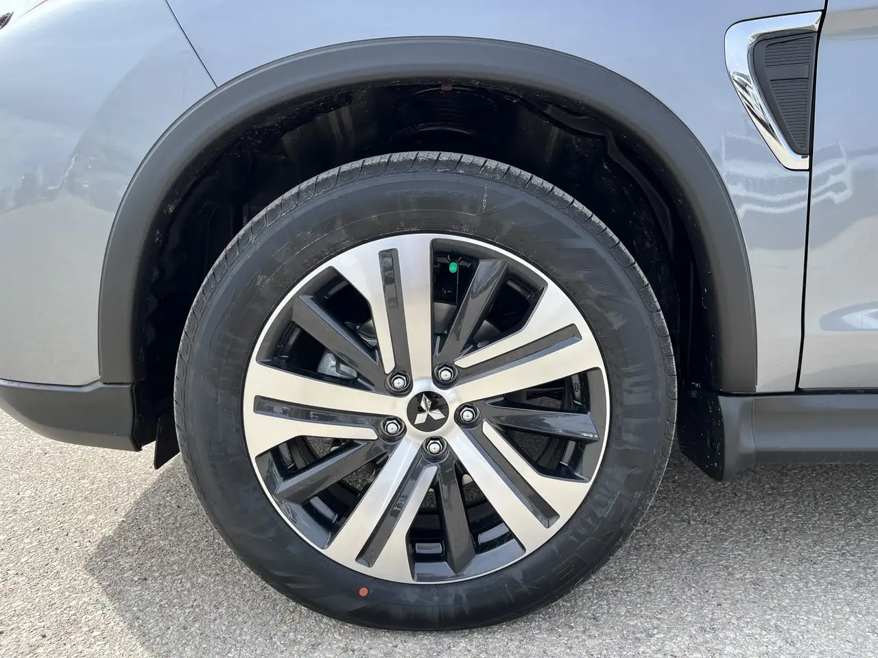 Mitsubishi RVR снимка Mitsubishi RVR