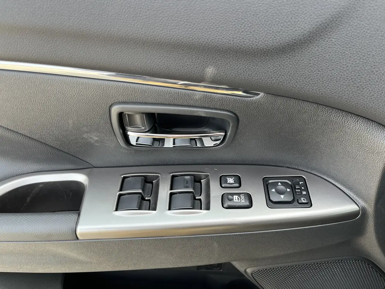 Mitsubishi RVR снимка Mitsubishi RVR