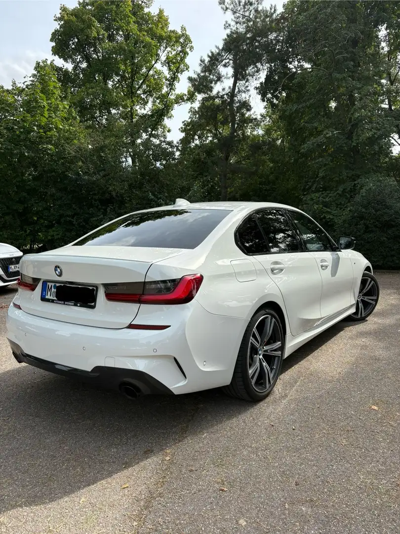 BMW 330 330d Aut. M Sport Limousine Unfallfrei Laser H&K - 2
