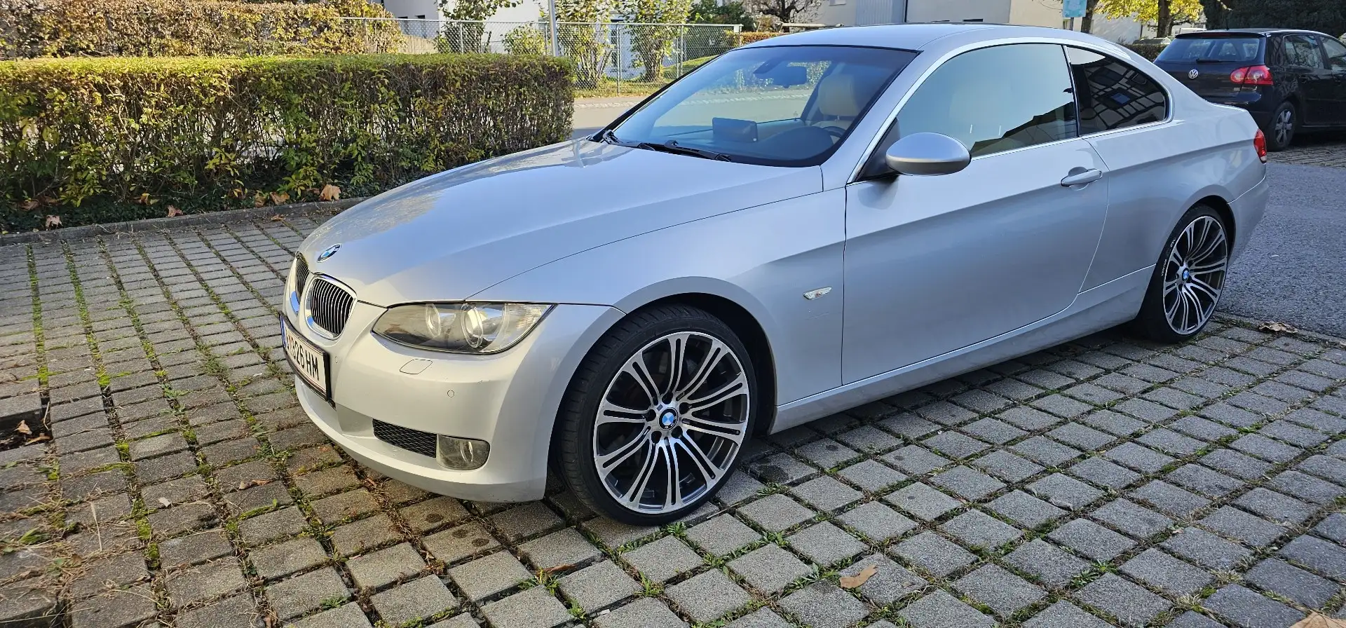 BMW 330 330d Coupé Österreich-Paket - 1