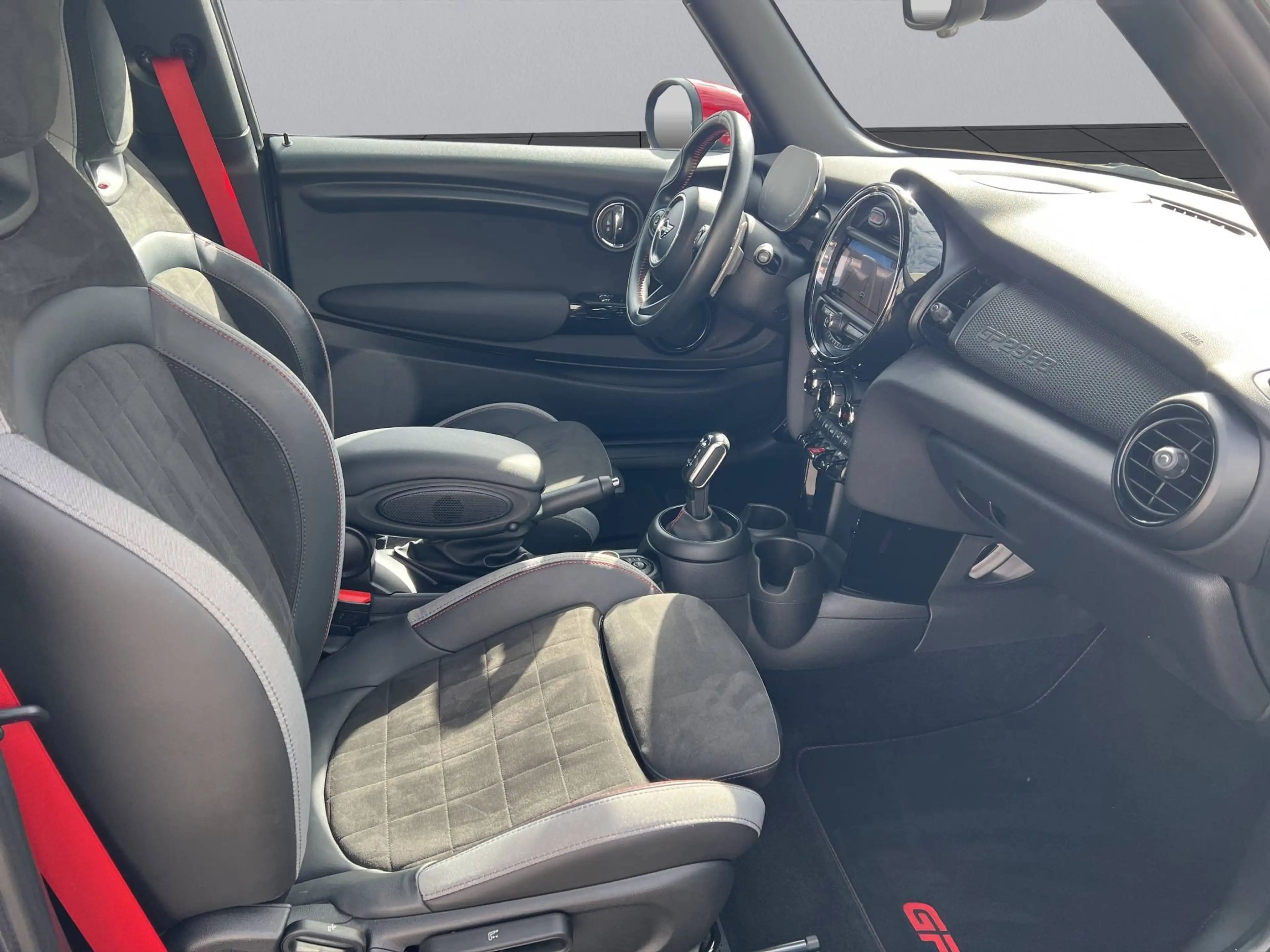 MINI John Cooper Works GP Aut. No. 2988 — photo 9