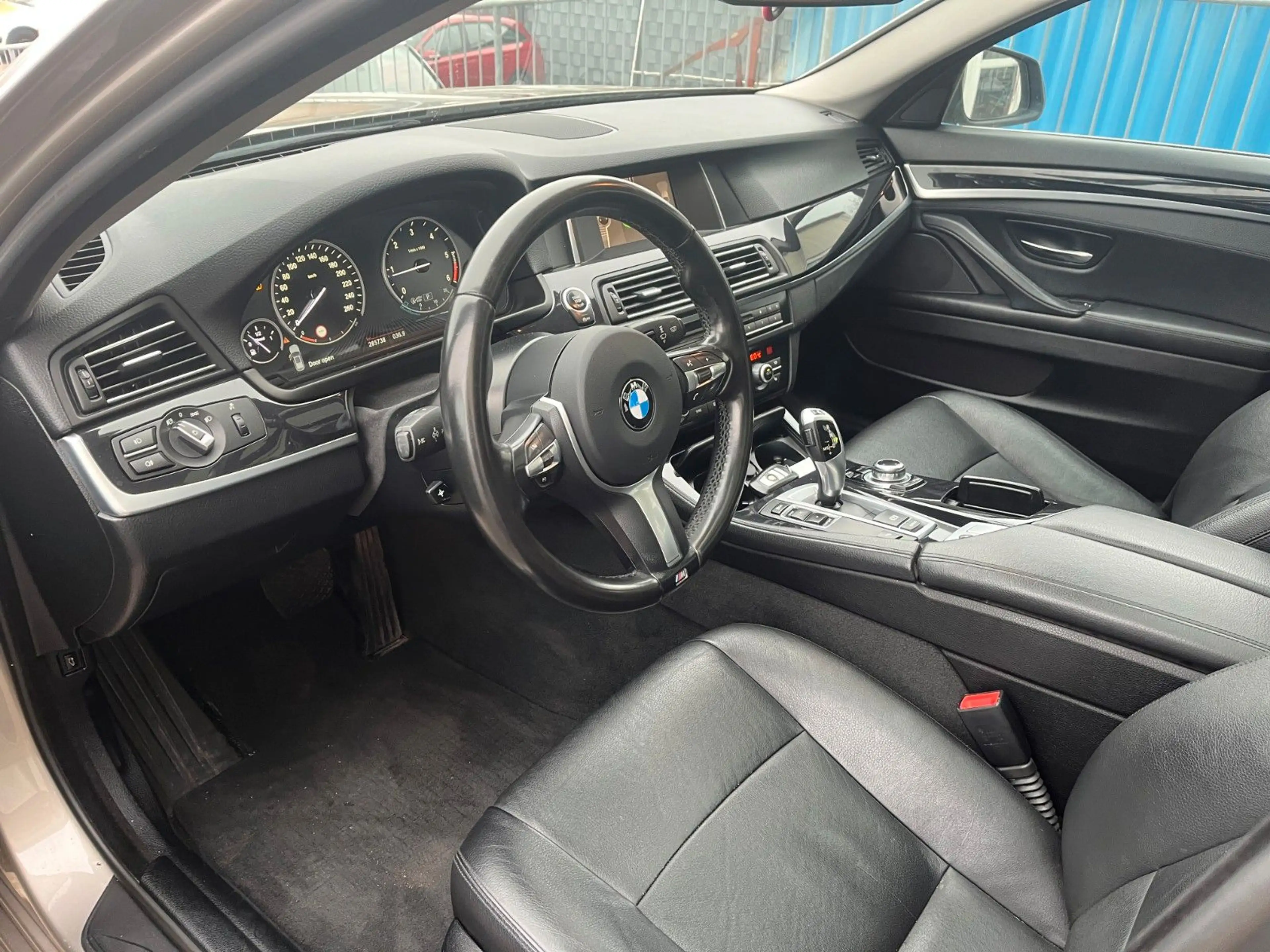 BMW 525 Baureihe 5 Touring 525d — photo 12