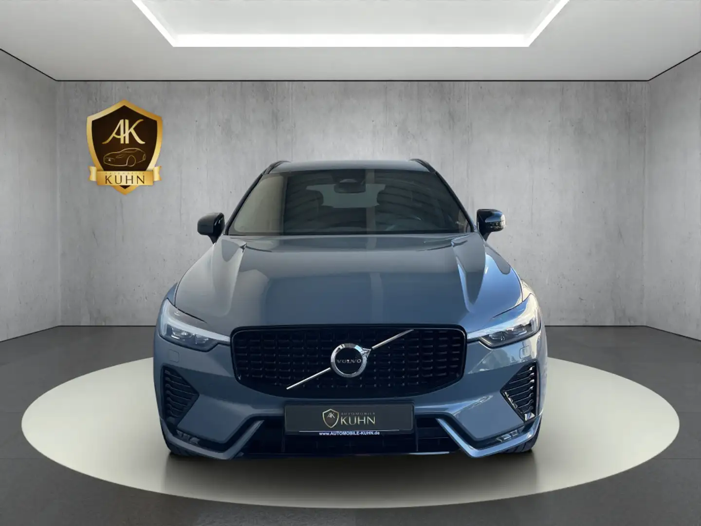 Volvo XC60 B4*R-DESIGN*2WD*AHK*21 ZOLL* Grau - 2