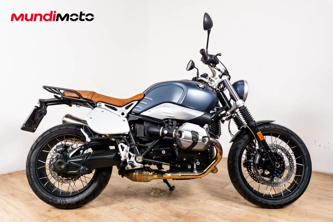 BMW R nineT