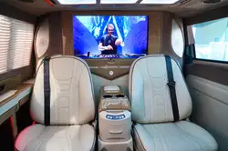 Volkswagen T6 Transporter T6.1 lang VIP Shuttle Trennwand TV