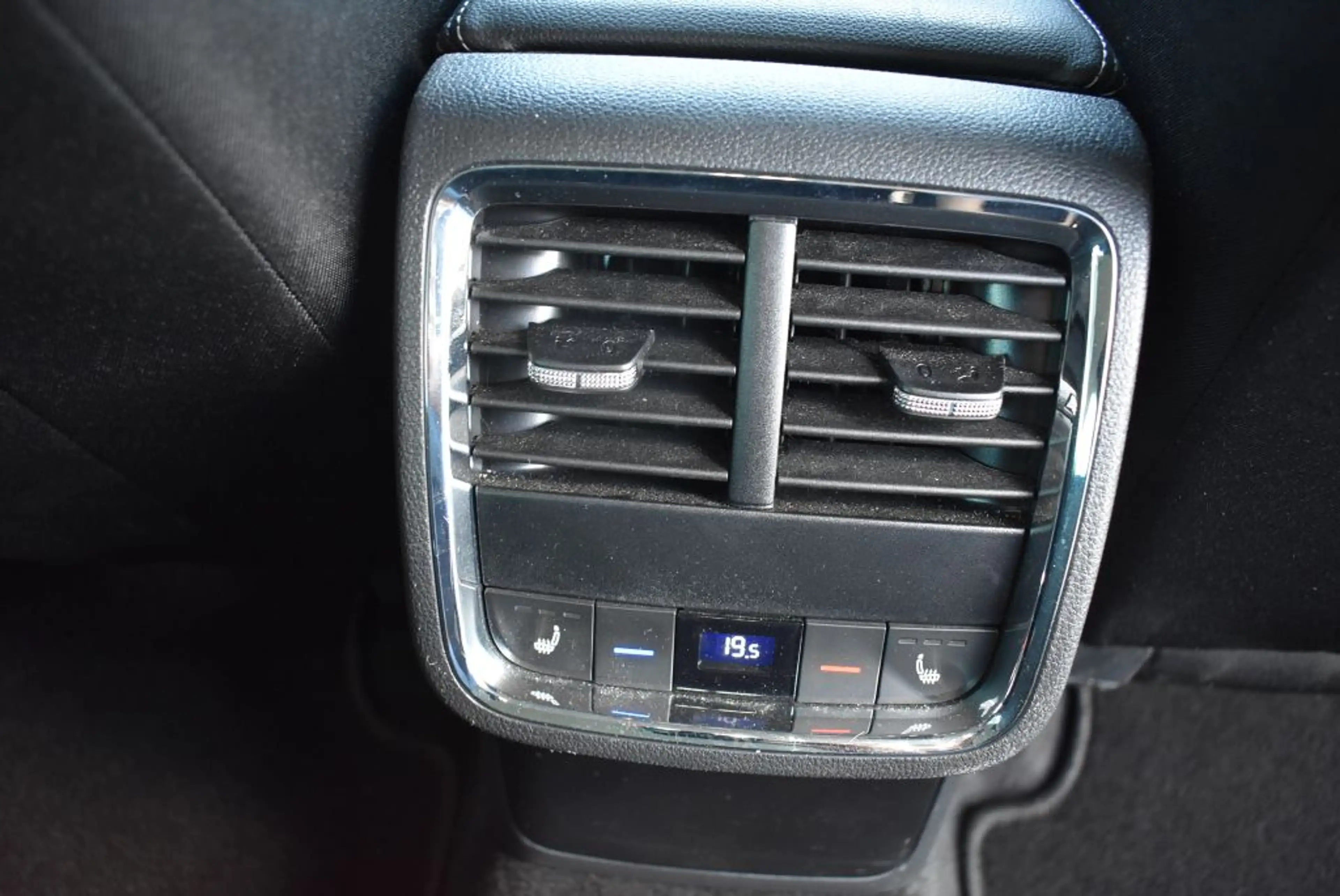 Skoda Octavia Combi 2.0 TDI Style Led-Scheinwerfer Navi Alu Klim — photo 15