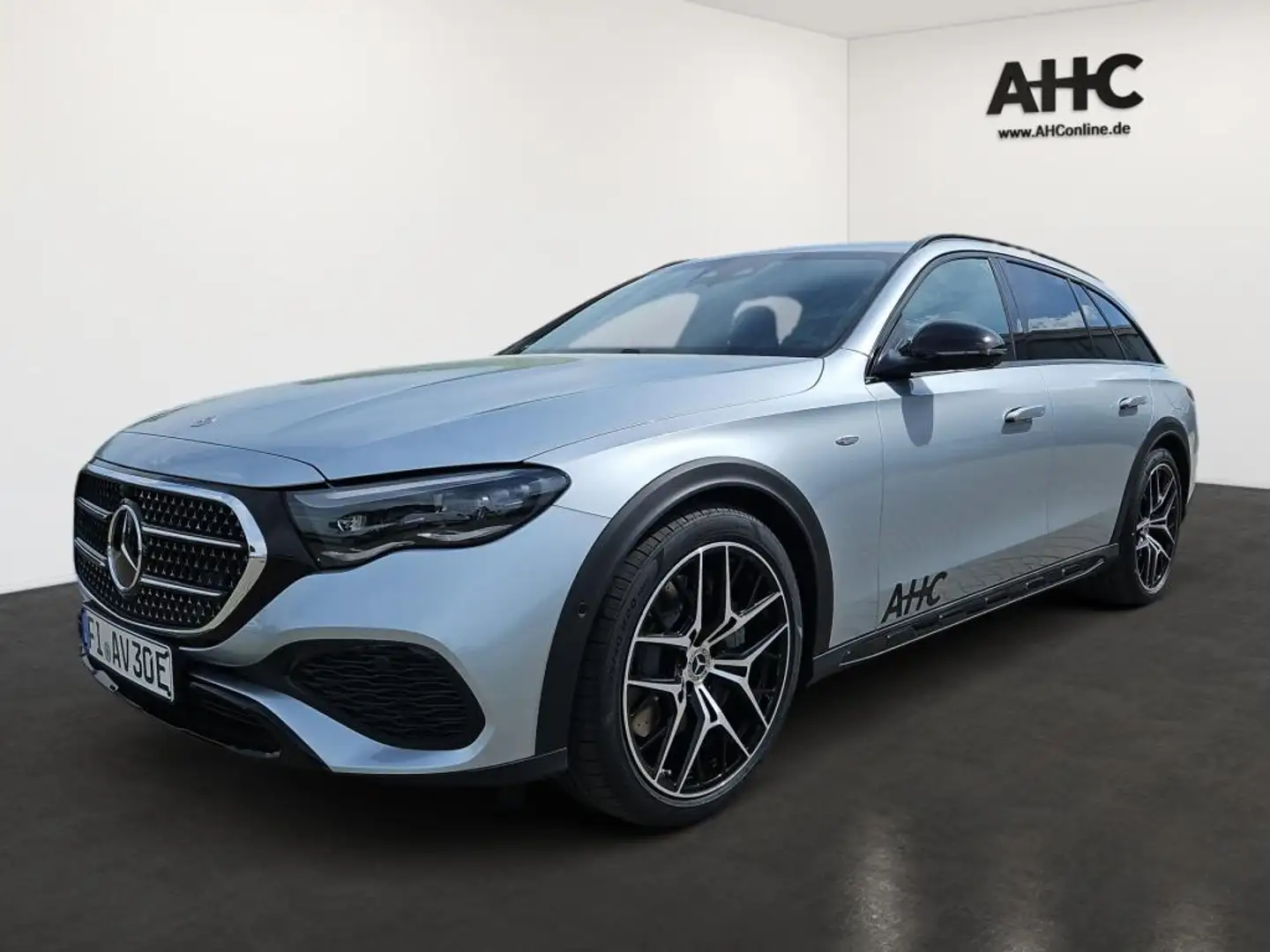 Mercedes-Benz E 300 de 4M ALL-TERRAIN ++ASSISTENZ+NIGHT+AHK+++ Silber - 1