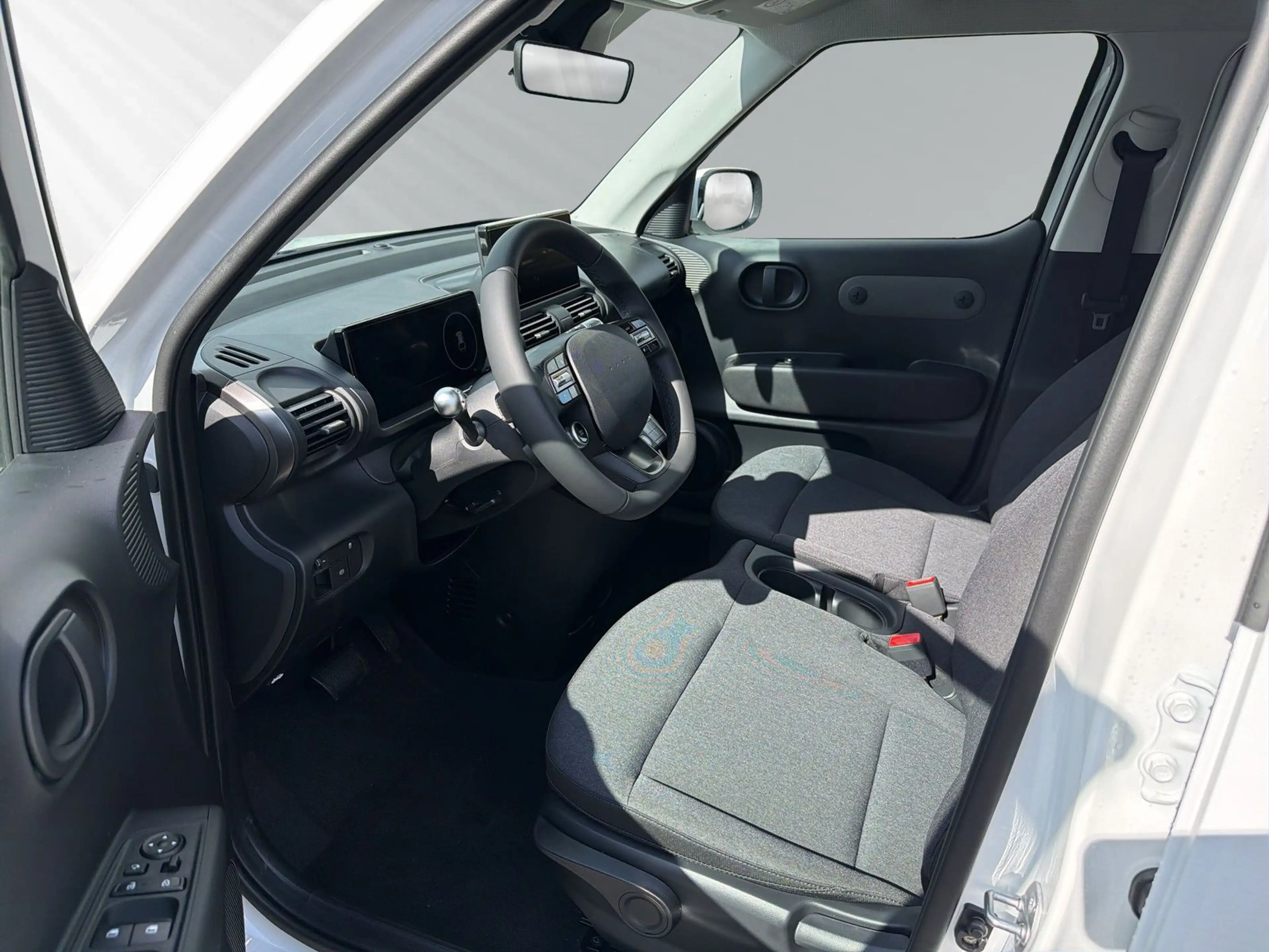Hyundai Inster EV MY26 42 kWh 97 PS 2WD SELECT Effizienz — photo 9