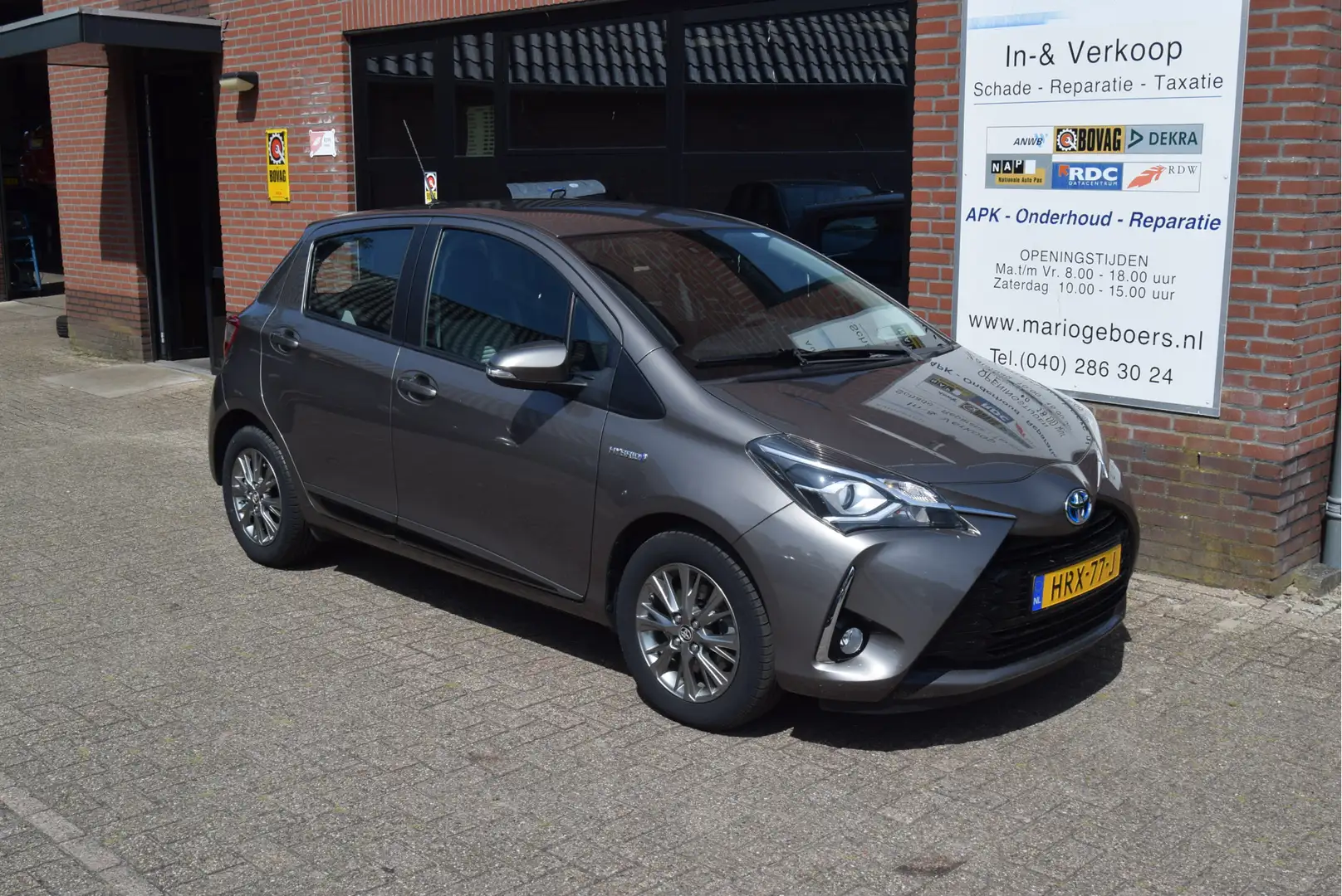 Toyota Yaris 1.5 Hybrid | Camera | Navi | Beige - 1