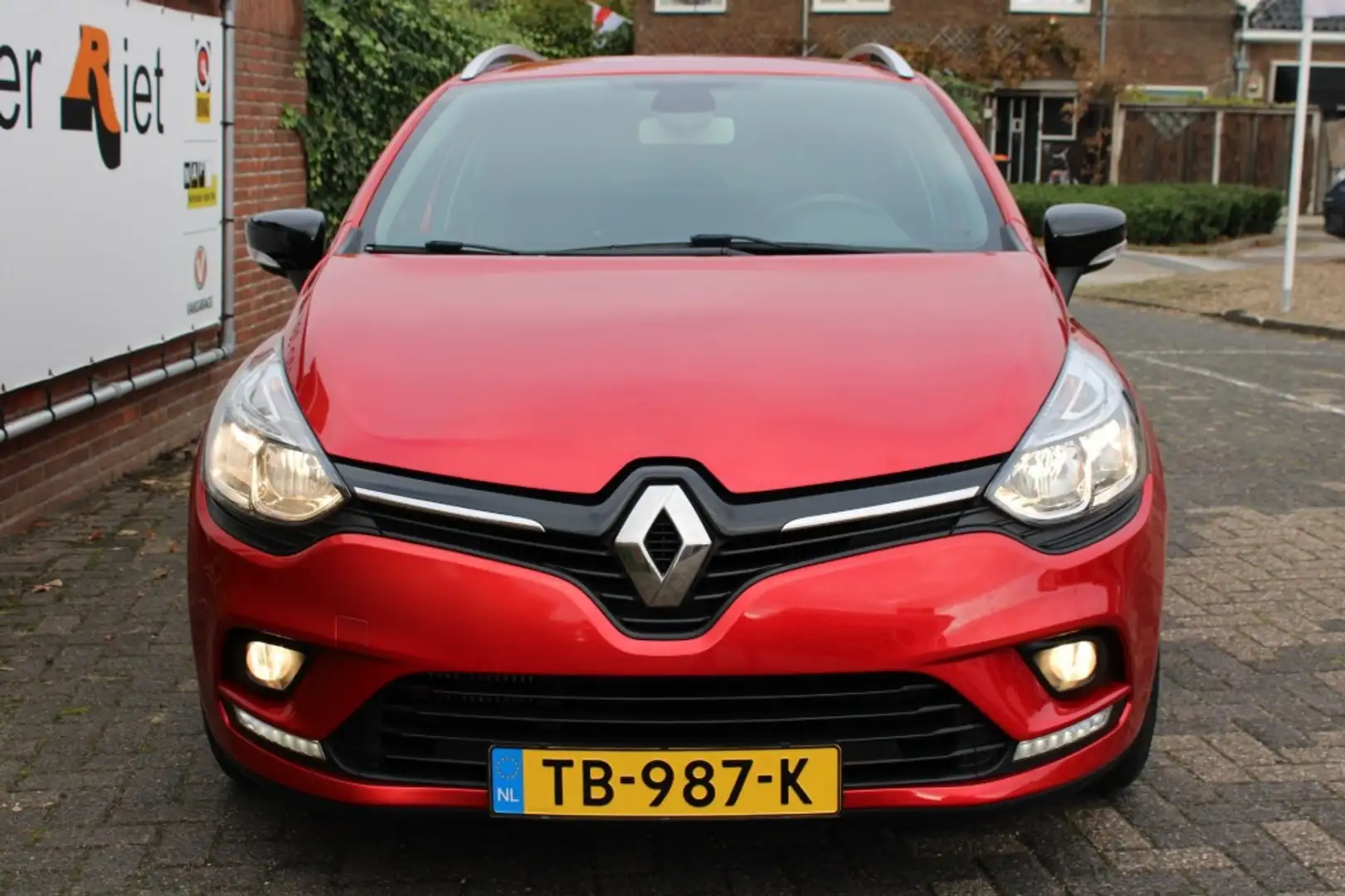 Renault Clio Estate TCe 120 pk Limited AUTOMAAT Rouge - 2