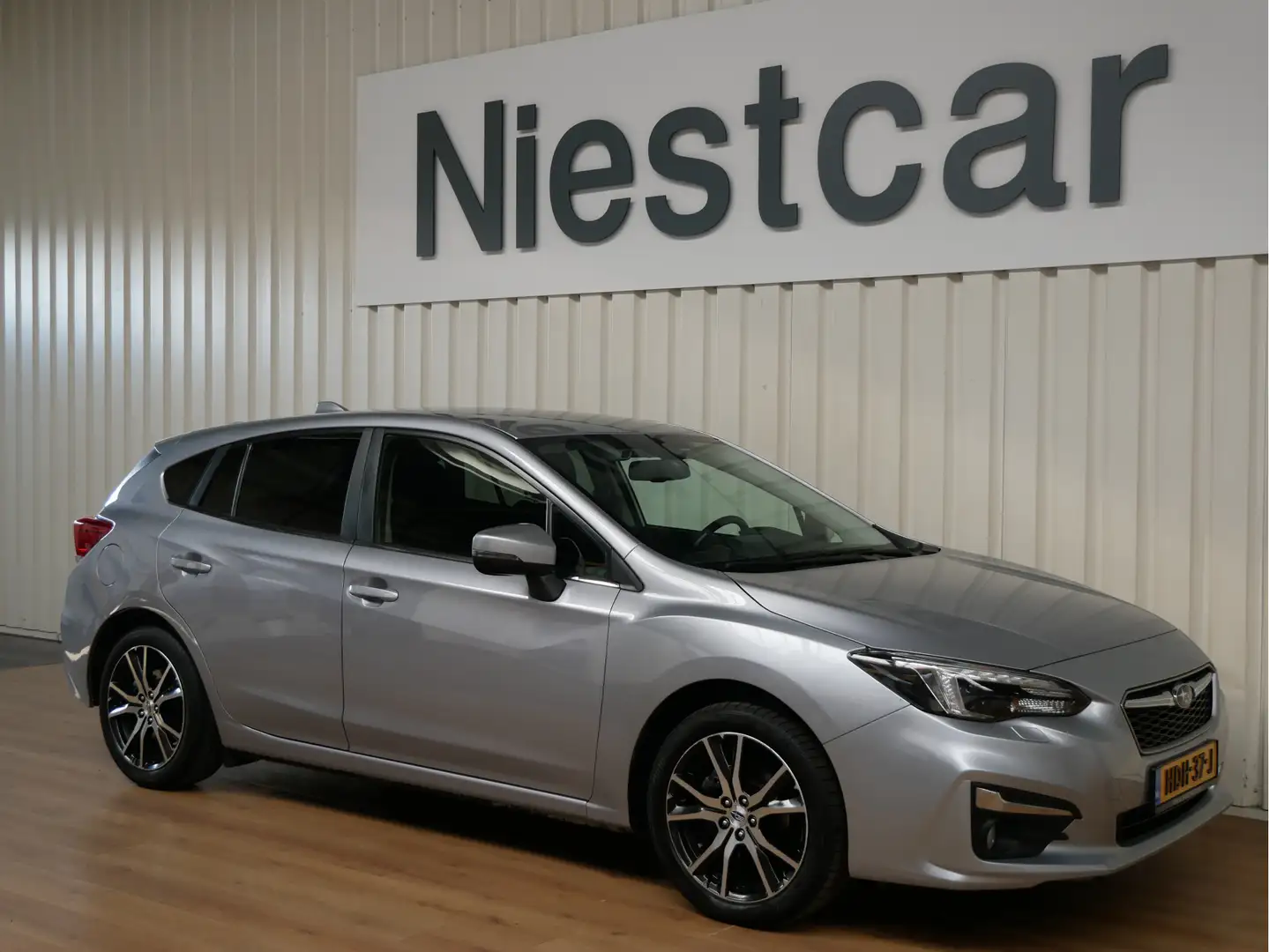 Subaru Impreza 1.6i 4WD Comfort Сірий - 1