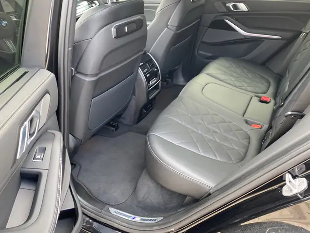 BMW X5 view 7