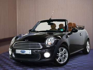 1.6 AUTOMAAT Chili LEDER NAVI BT STOELVW PDC '15