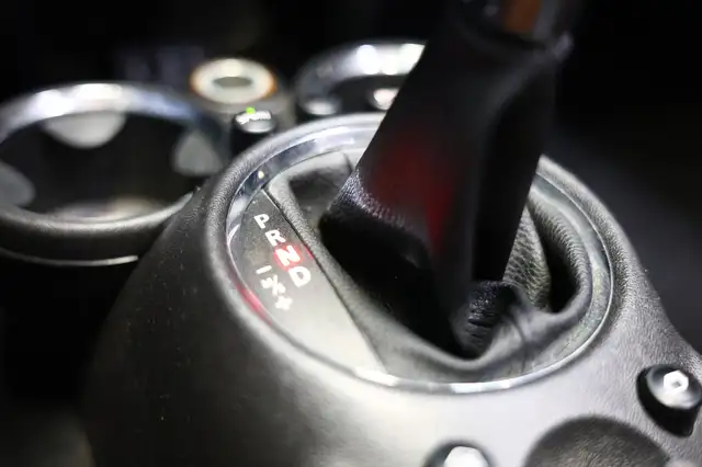 Mini Convertible view 20