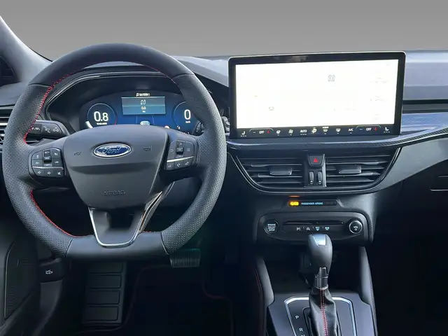 Ford Focus view 11