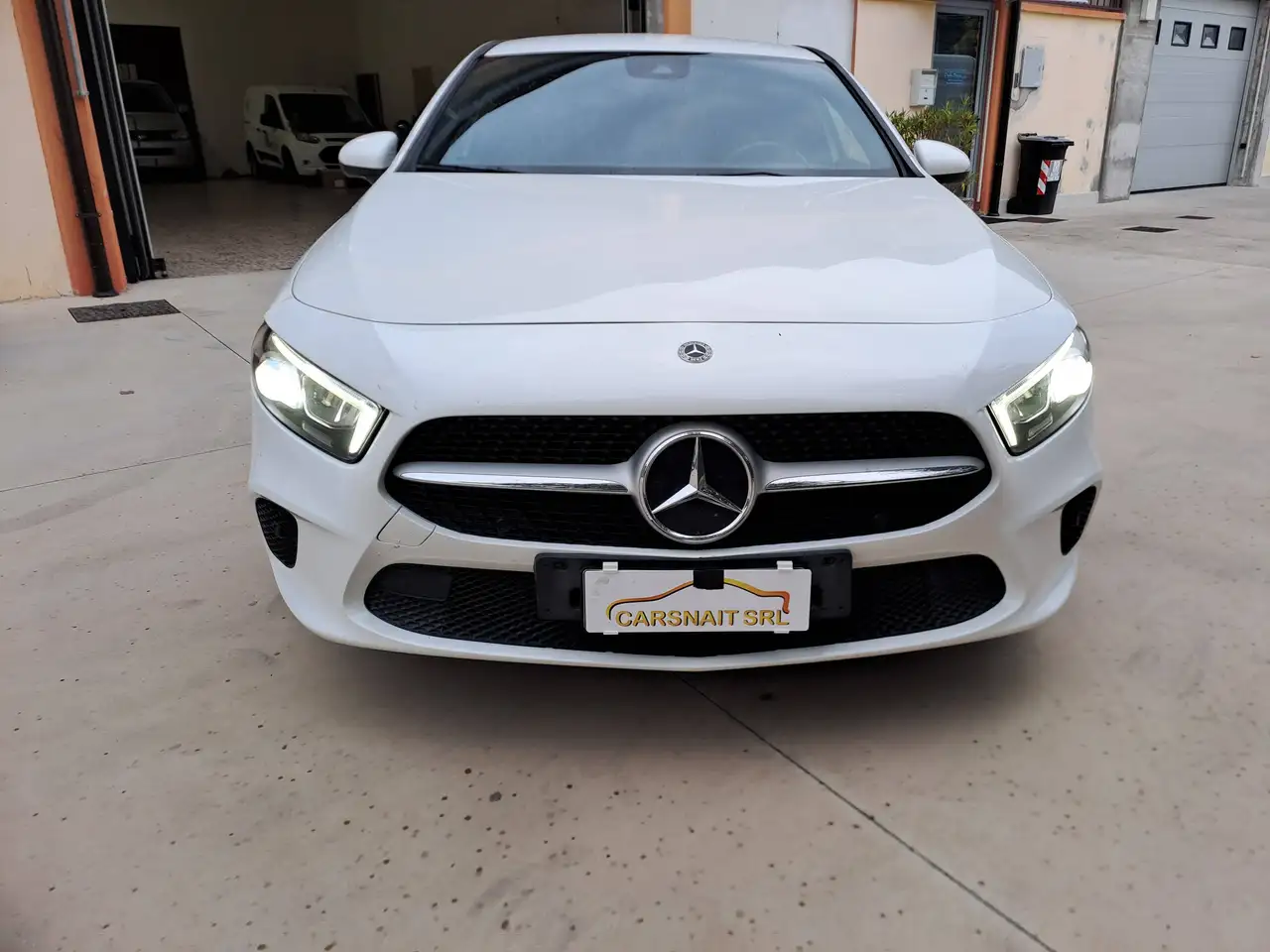 Mercedes-Benz A 180
