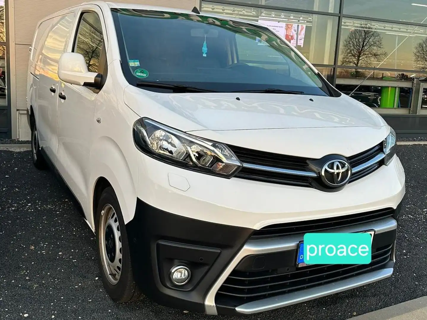 Toyota Proace Proace 2,0-l-D-4D L2 Autm. Comfort Weiß - 1