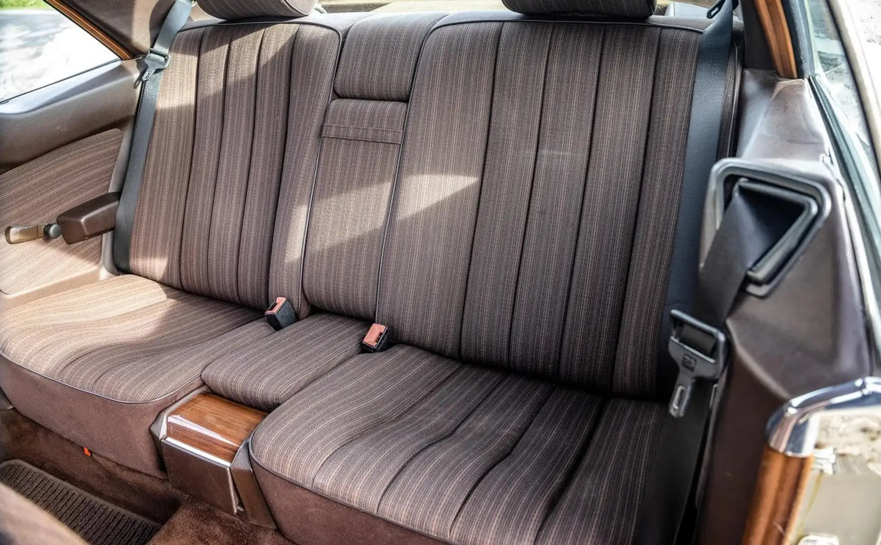 Mercedes-Benz 230 CE/ C124 Argintiu - 2