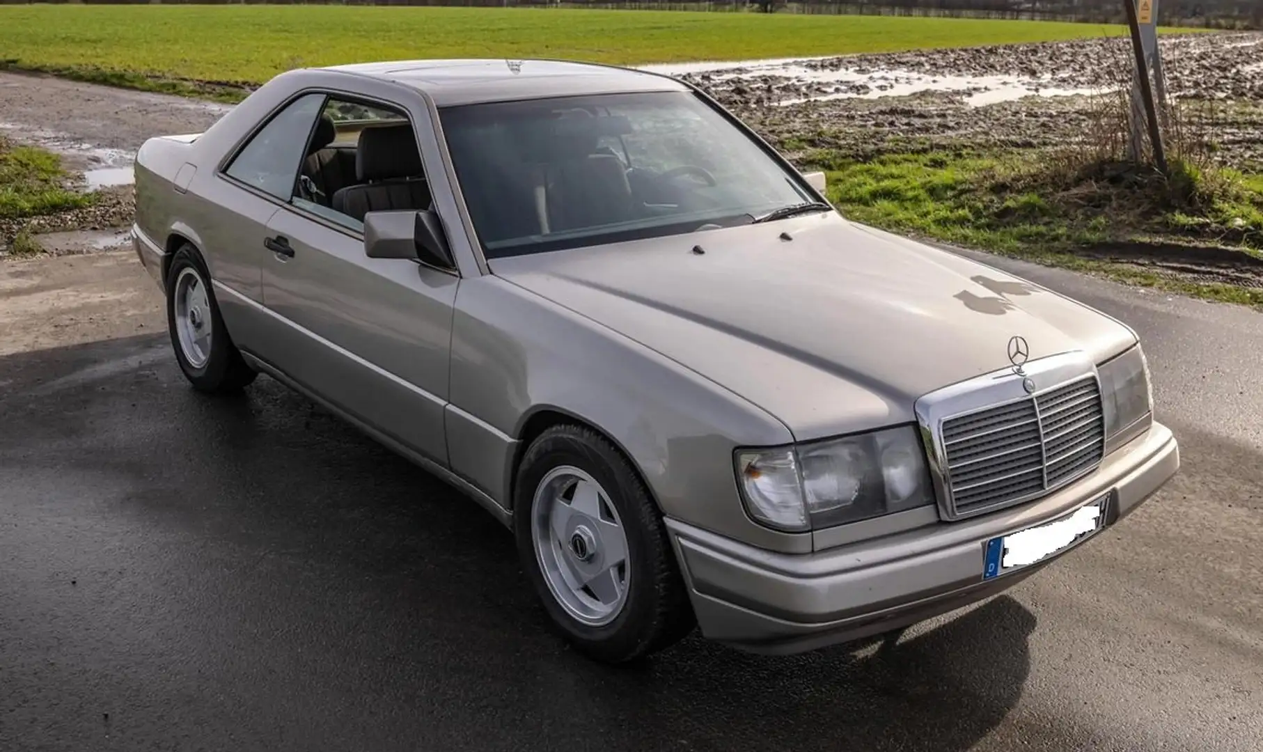 Mercedes-Benz 230 CE/ C124 Argintiu - 1