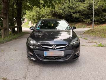 Astra 1,4 Turbo Ecotec Österreich Edition